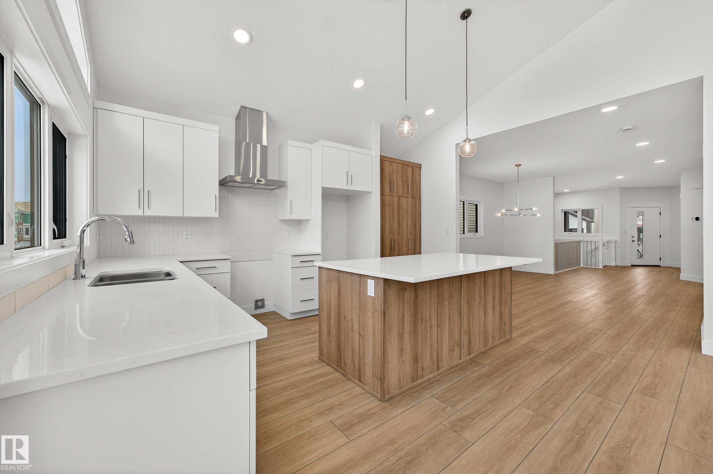 Photo 12 at 7093 Kiviaq Crescent SW, Keswick, Edmonton