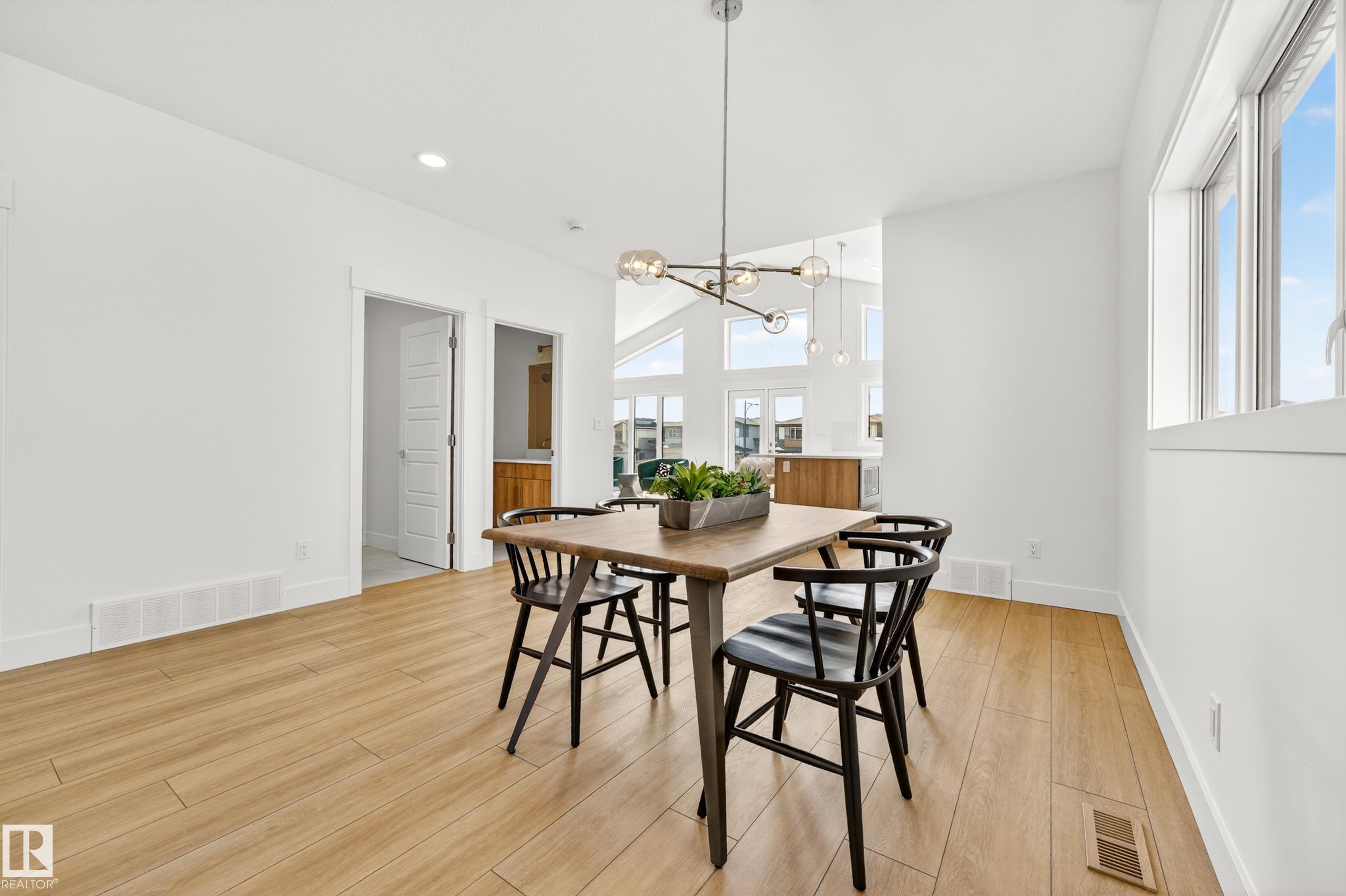 https://zimg.paragon.ice.com/ParagonImages/Property/PM/RAE/225391282/58/0/0/ee8074528b147fc2a433e5ef1a56b9df/1/b5faa1efb8d9d5d1e95223750984134e/225391282-104bbe4b-a022-4475-ae94-29e22e25b6de.JPG