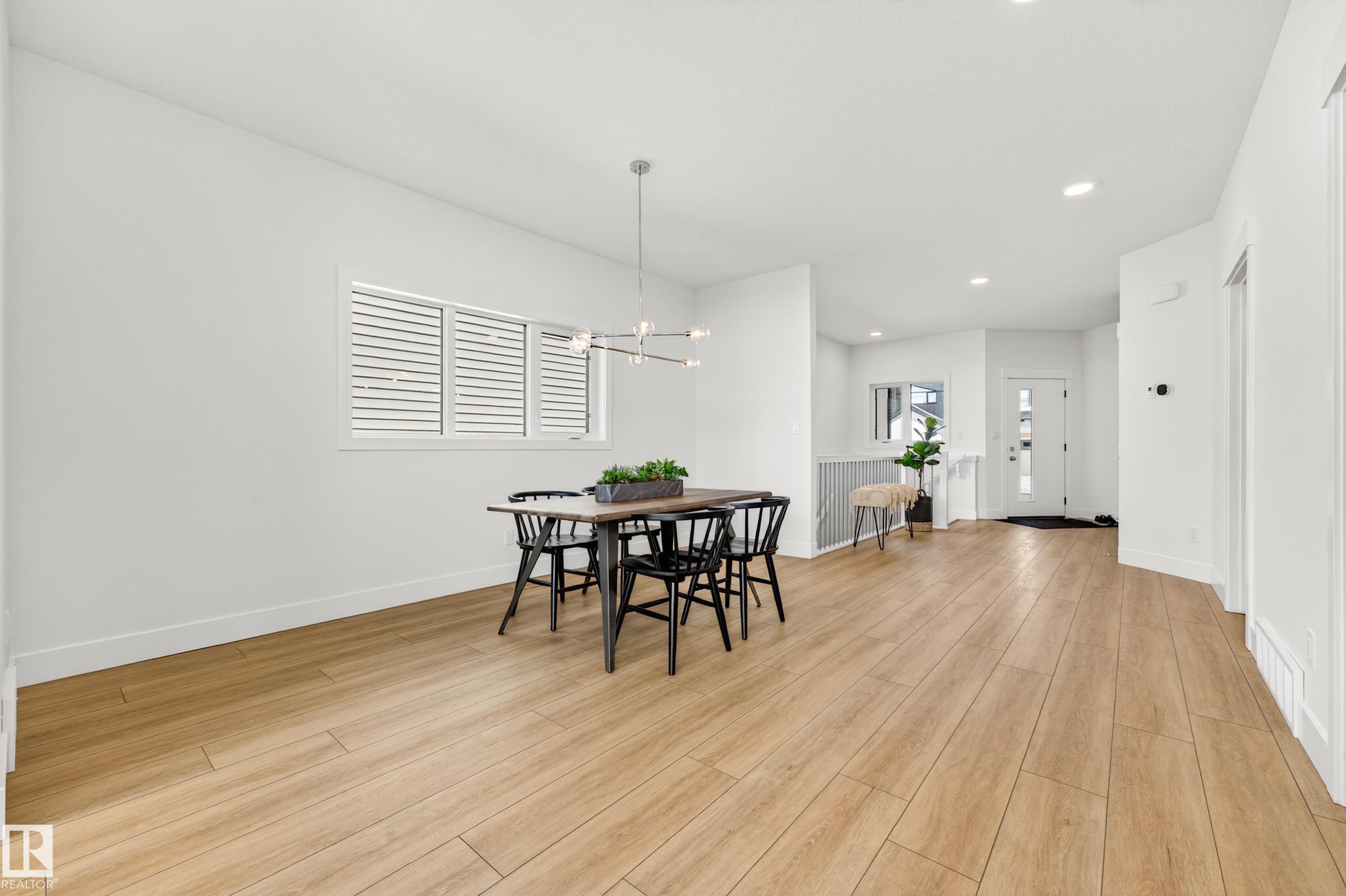 https://zimg.paragon.ice.com/ParagonImages/Property/PM/RAE/225391282/59/0/0/ea7f1bad5a4a91f3bd7b16a5cce26276/1/b5faa1efb8d9d5d1e95223750984134e/225391282-e5f44ddb-41d5-4159-903c-e53ee51a9b14.JPG