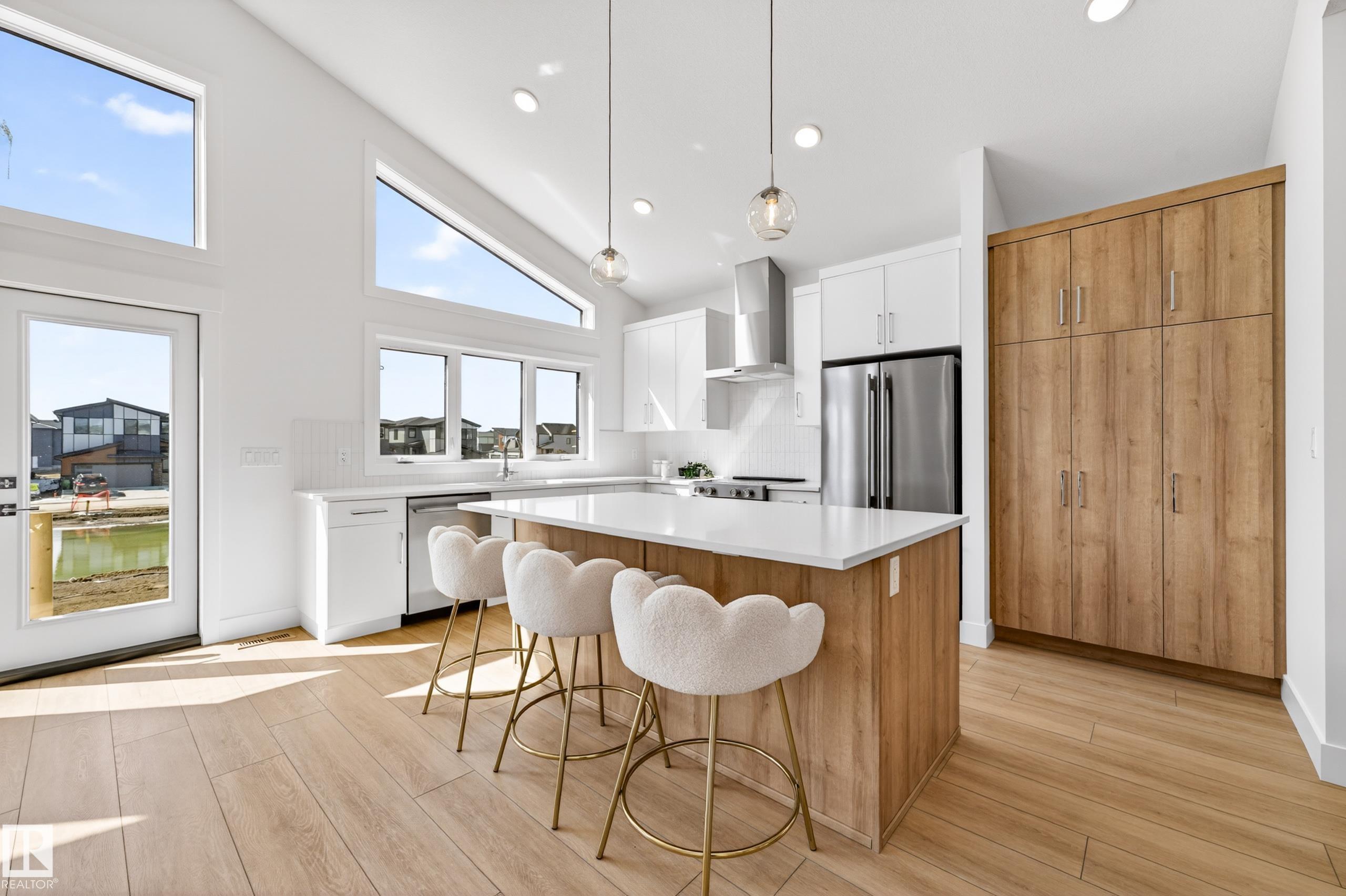 https://zimg.paragon.ice.com/ParagonImages/Property/PM/RAE/225391282/60/0/0/1389cdf3c836fef809938515ed6c9d7d/1/b5faa1efb8d9d5d1e95223750984134e/225391282-5aaf6ea8-7786-4fcf-9833-0297c0368dc2.JPG