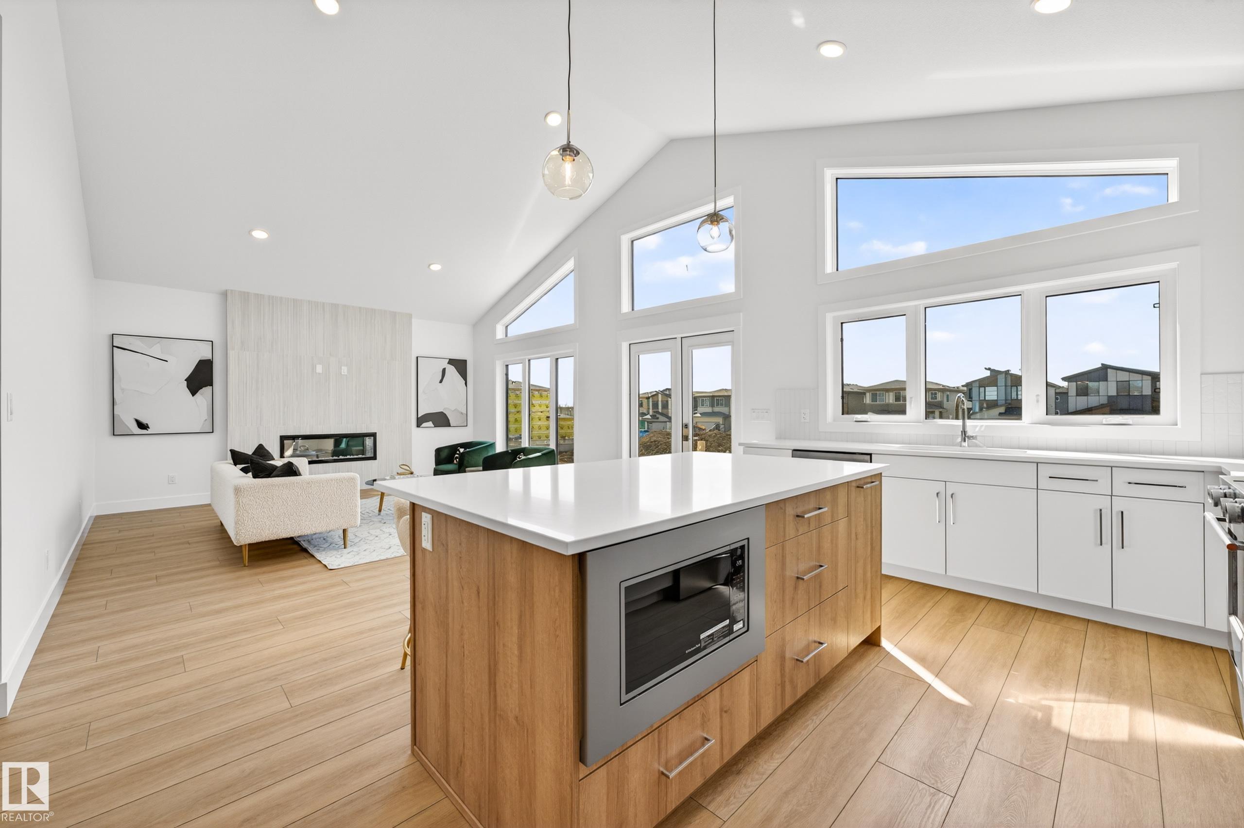 https://zimg.paragon.ice.com/ParagonImages/Property/PM/RAE/225391282/63/0/0/6ca31af3bdb2c56b5d7678b7b98f370b/1/b5faa1efb8d9d5d1e95223750984134e/225391282-185ed5a2-0f0e-404e-bec6-957aa8d6bd64.JPG