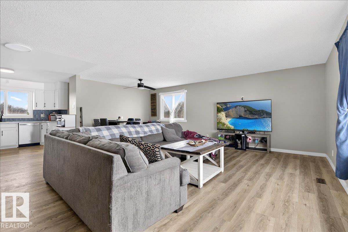 23 58121 Lily Lake Road, Braun Village, Rural Sturgeon County