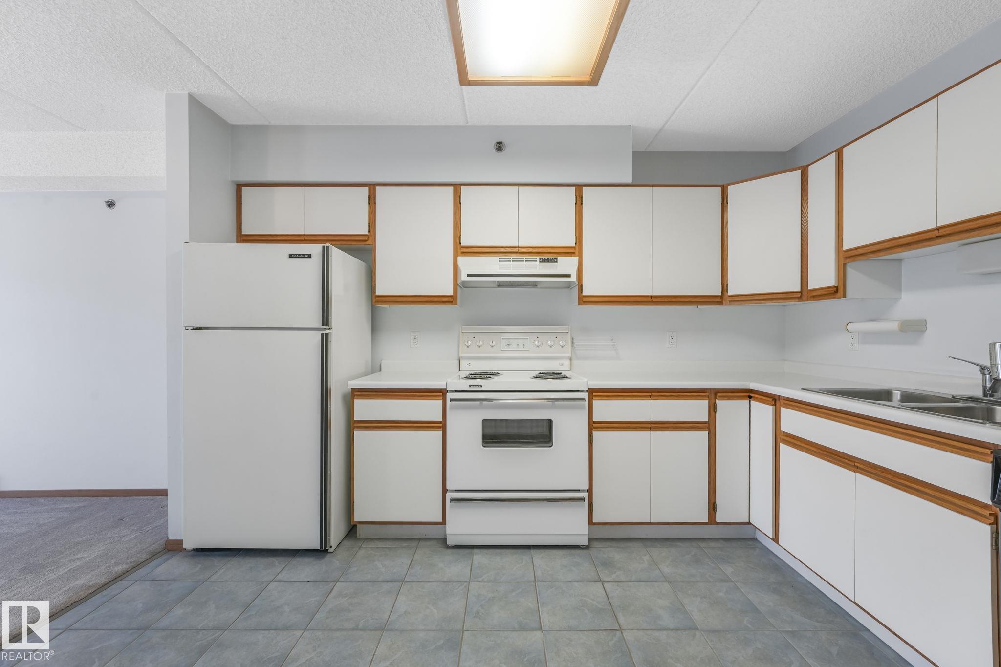 Photo 15 at 4906 47 Avenue, Central Business District, Leduc