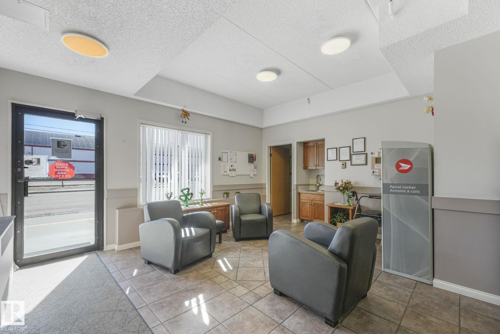 Photo 5 at 4906 47 Avenue, Central Business District, Leduc