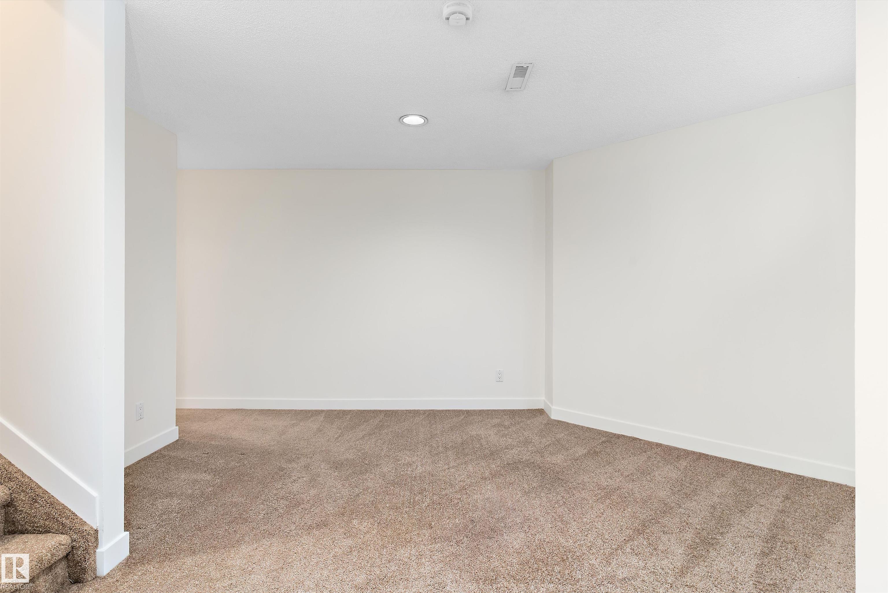 Photo 32 at 63 - 1033 Youville Drive NW, Tawa, Edmonton