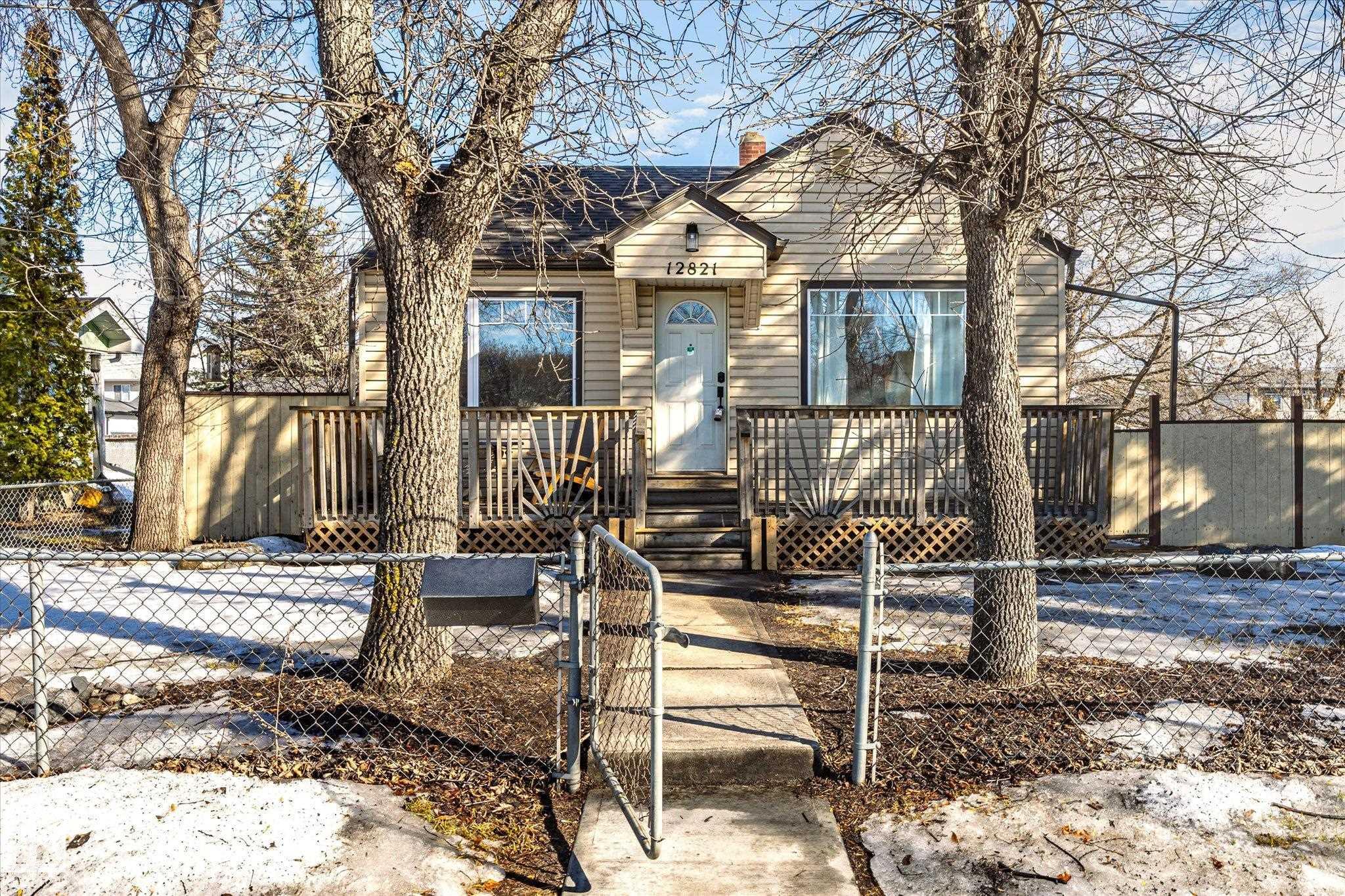 Photo 2 at 12821 122 Street NW, Calder, Edmonton