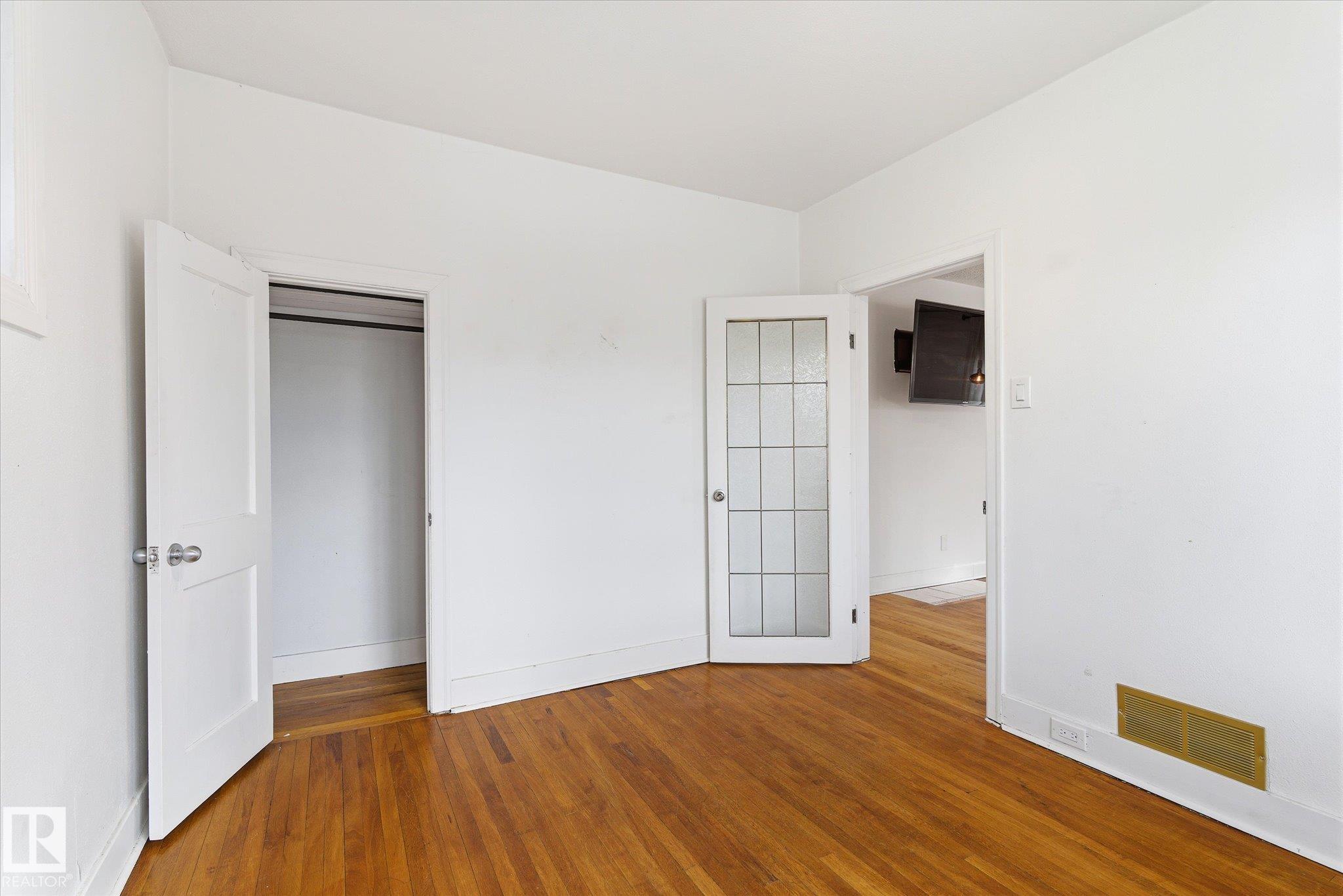 Photo 14 at 12821 122 Street NW, Calder, Edmonton