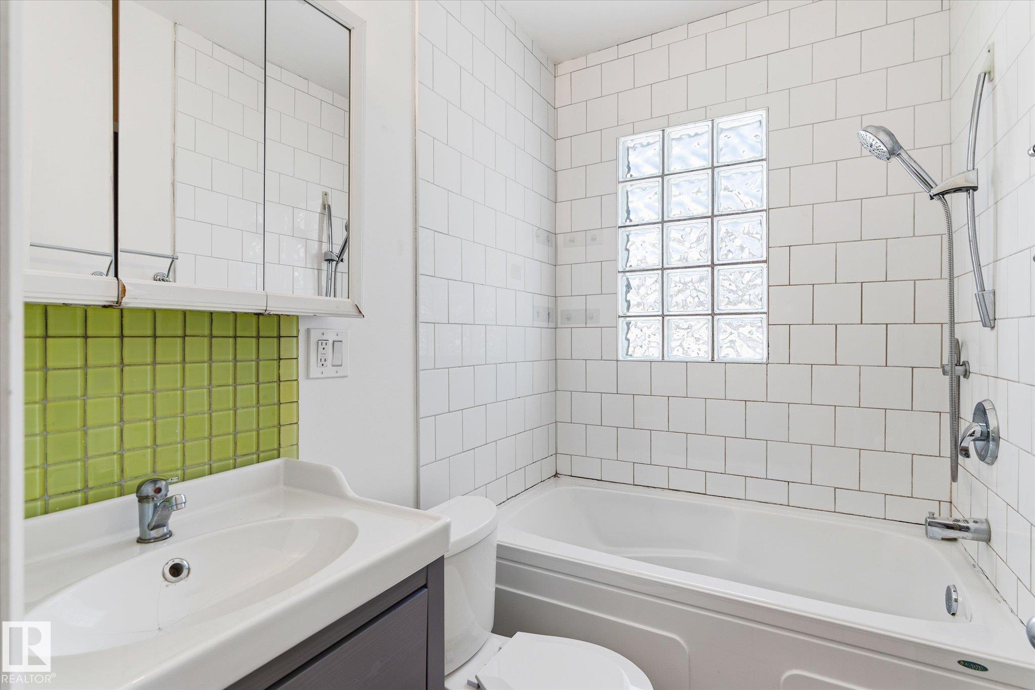 Photo 18 at 12821 122 Street NW, Calder, Edmonton