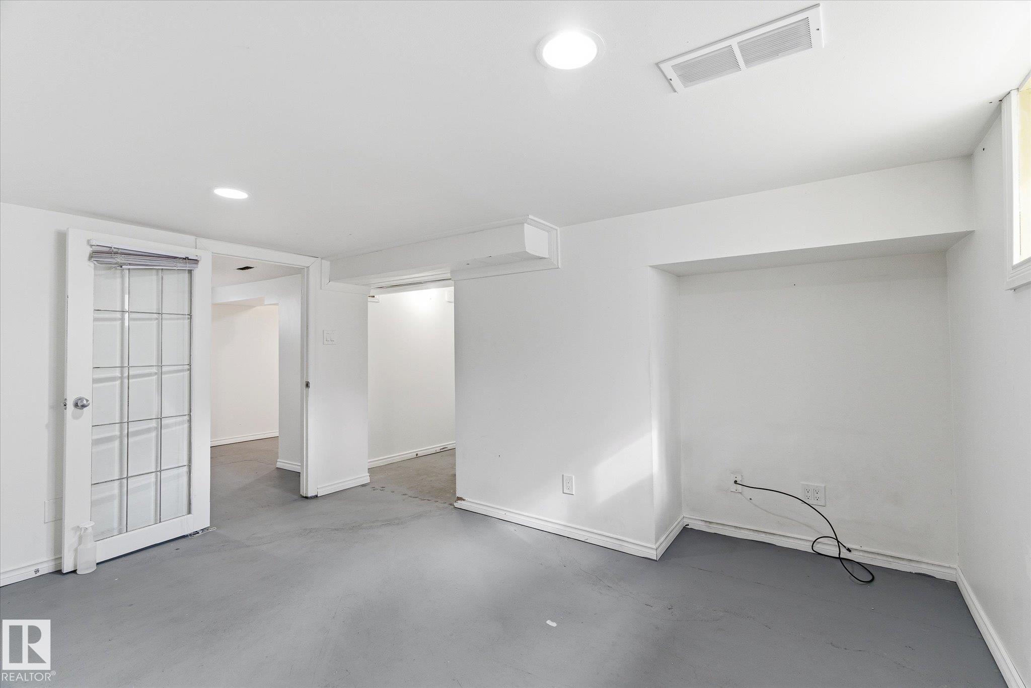 Photo 22 at 12821 122 Street NW, Calder, Edmonton