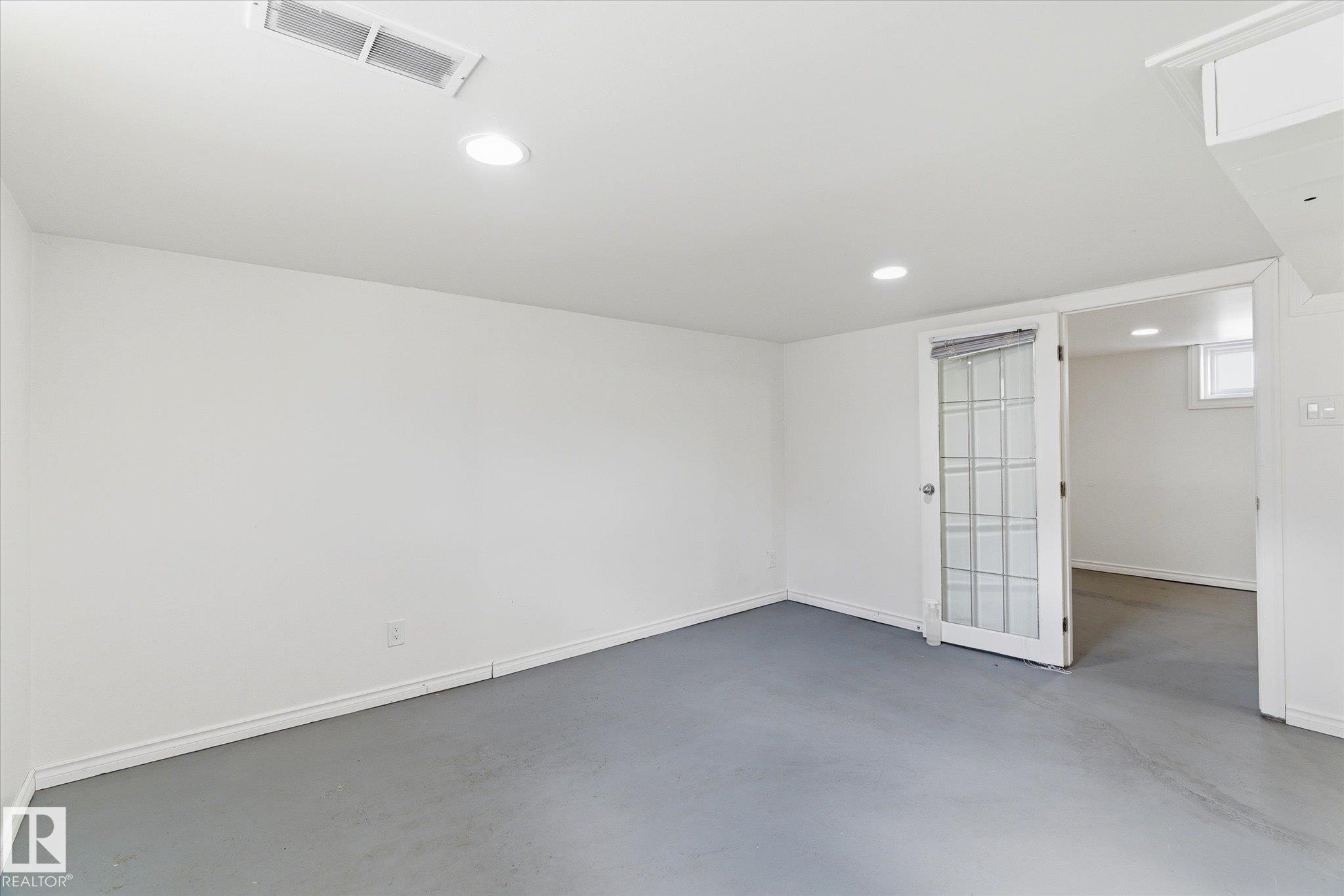 Photo 23 at 12821 122 Street NW, Calder, Edmonton