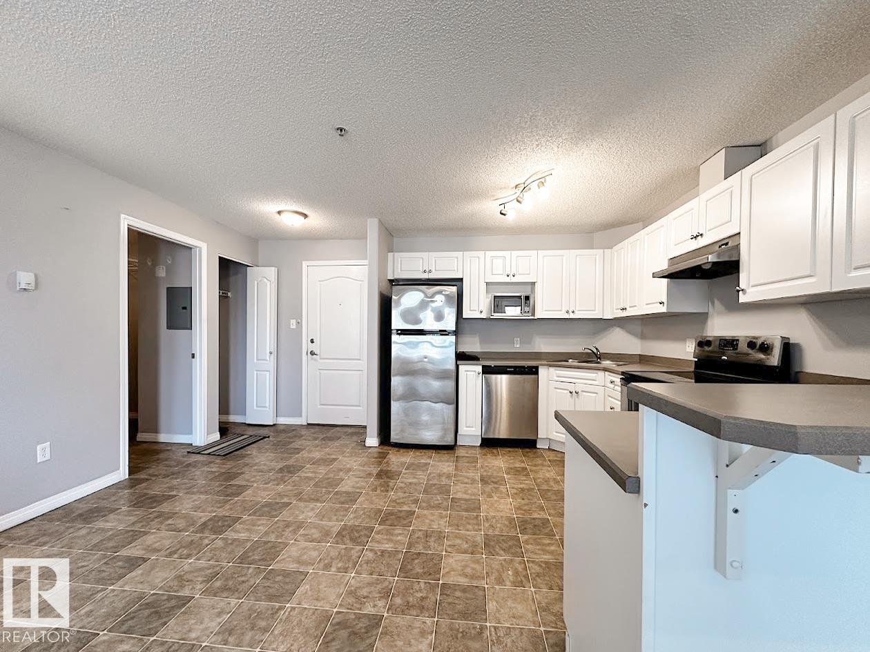 Photo 8 at 6315 - 7331 South Terwillegar Drive NW, South Terwillegar, Edmonton