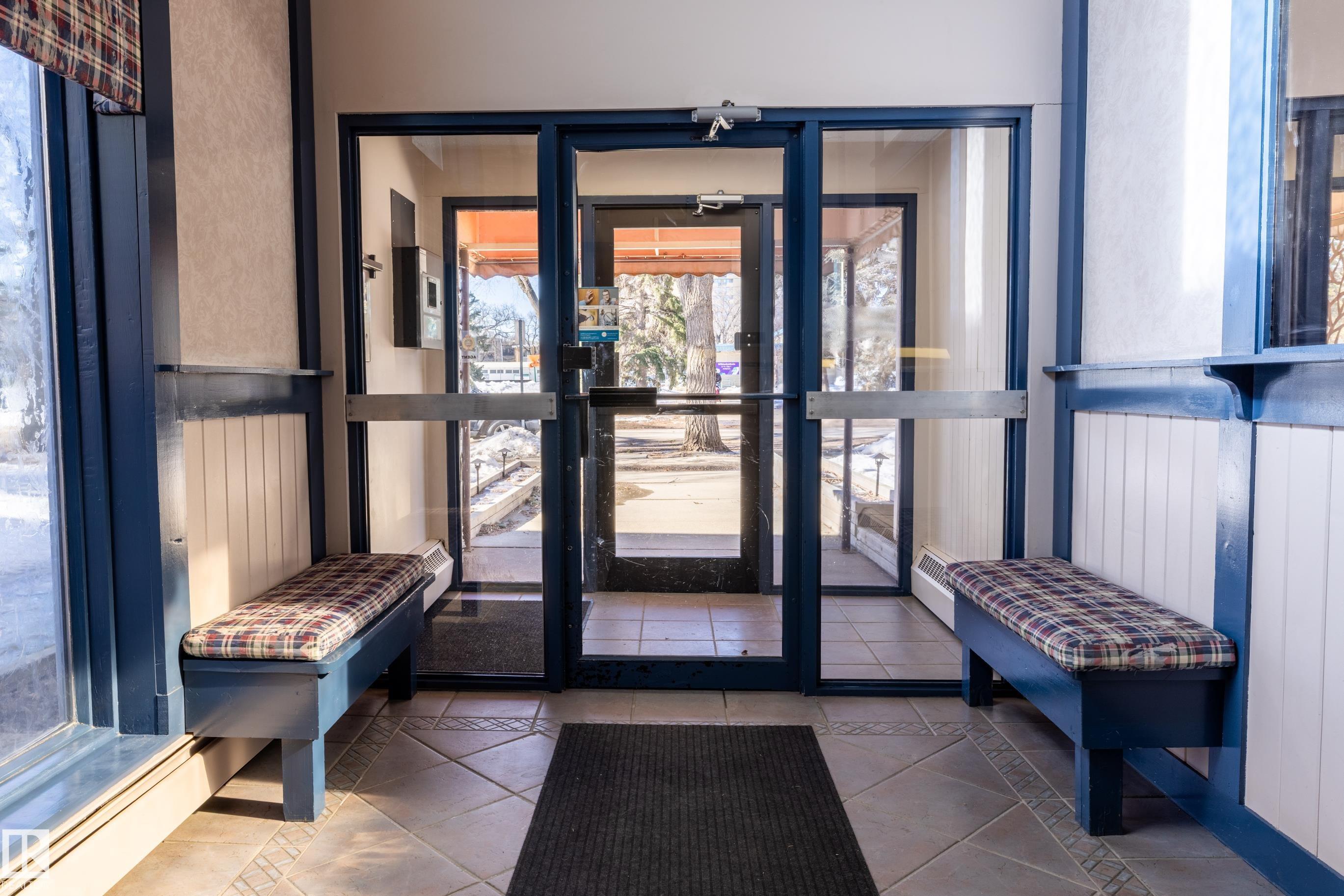 Photo 2 at 403 - 10335 118 Street NW, Wîhkwêntôwin, Edmonton