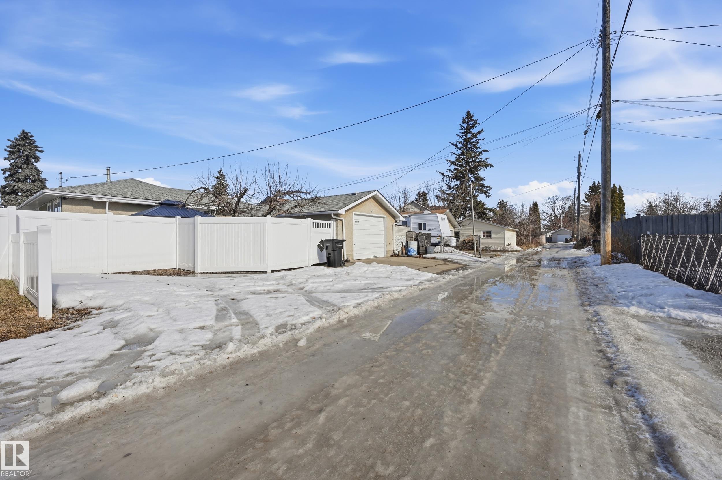 Photo 47 at 7719 71 Avenue NW, Avonmore, Edmonton