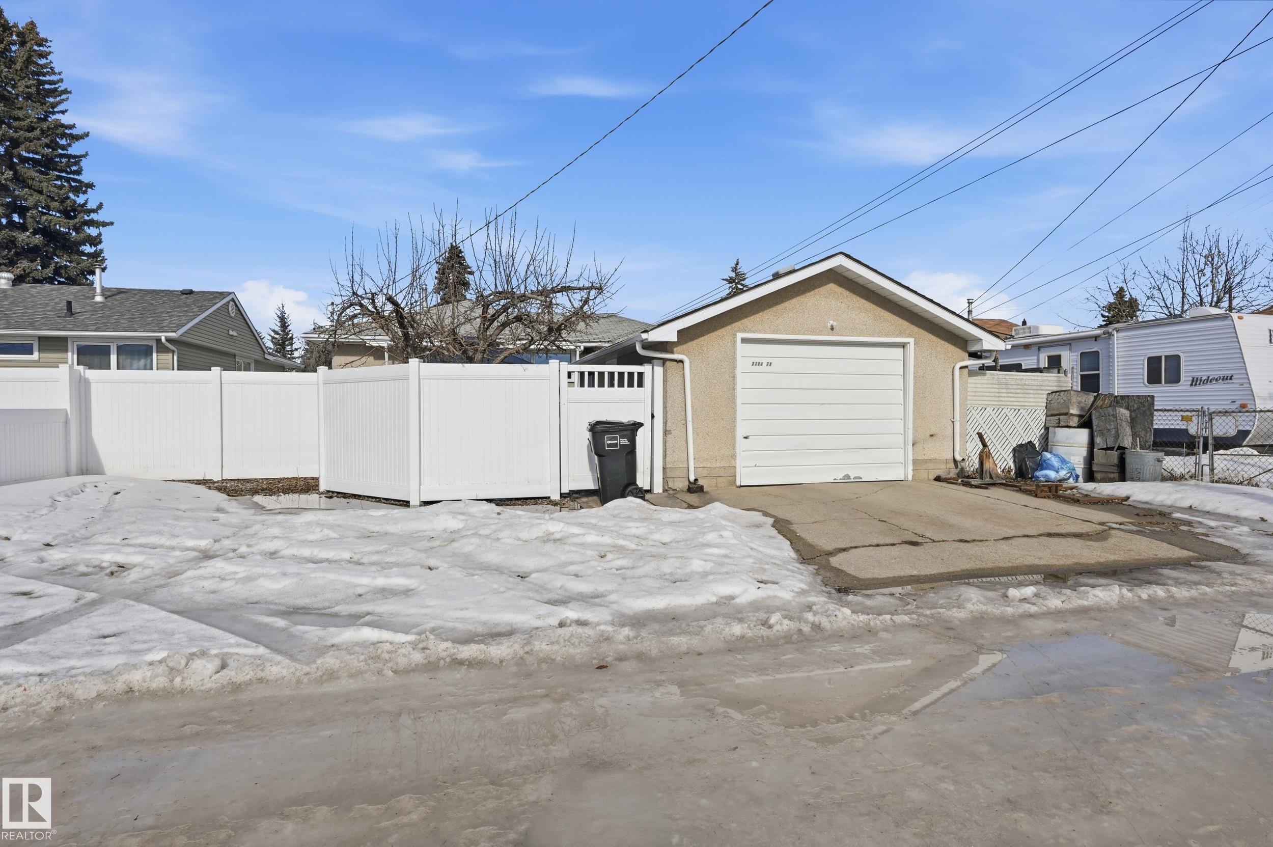Photo 48 at 7719 71 Avenue NW, Avonmore, Edmonton