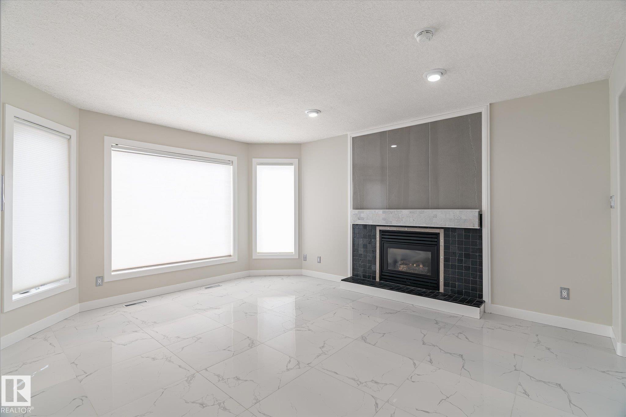 Photo 14 at 8616 159a Avenue NW, Belle Rive, Edmonton