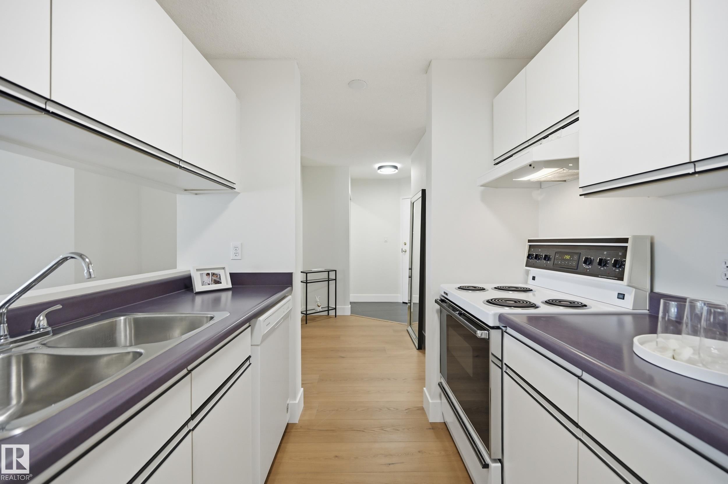 Photo 9 at 102 - 9620 174 Street NW, Terra Losa, Edmonton