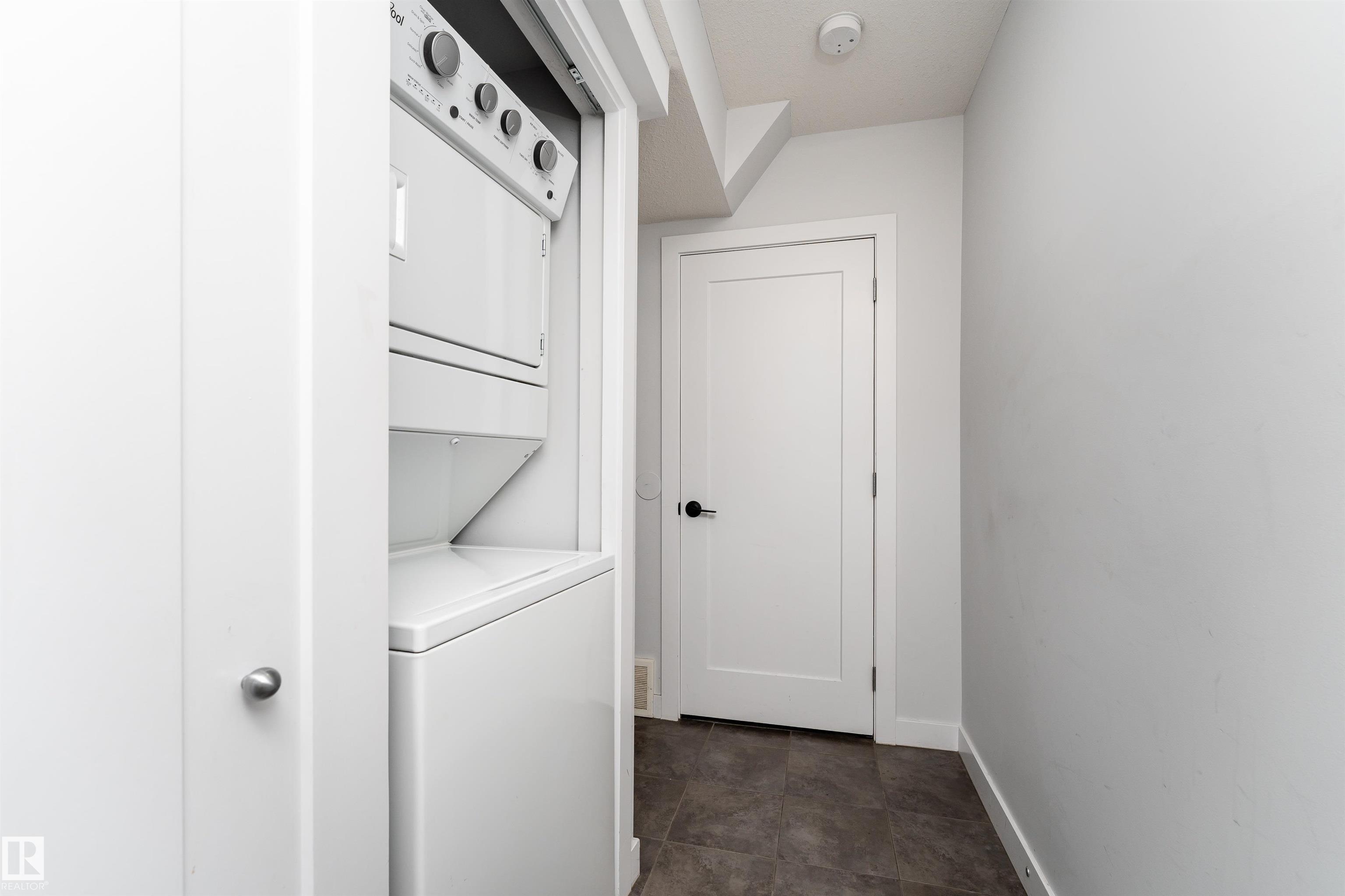 Photo 24 at 14709 - 125 Street Street NW, Baranow, Edmonton