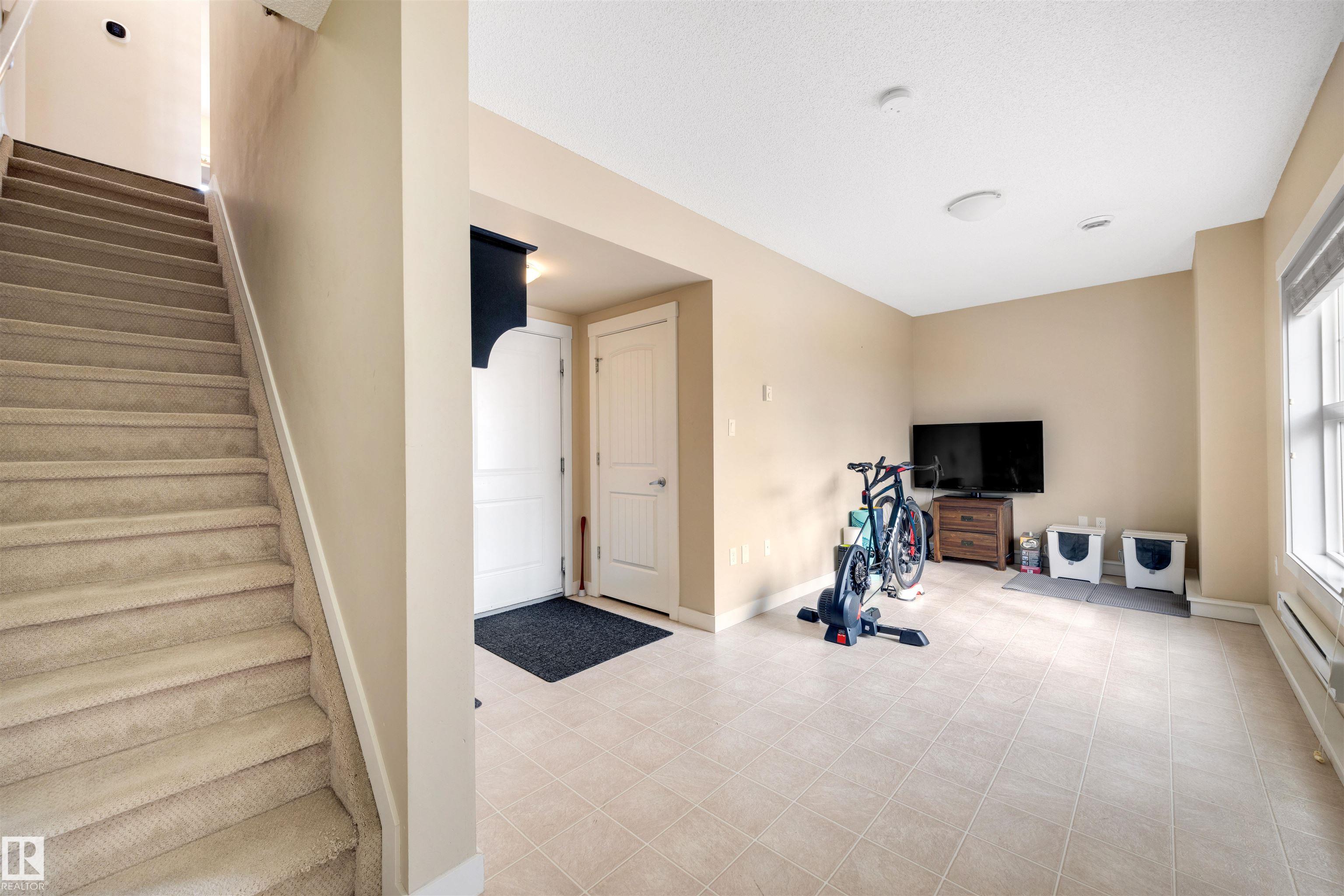 Photo 4 at 33 - 8315 180 Avenue NW, Klarvatten, Edmonton