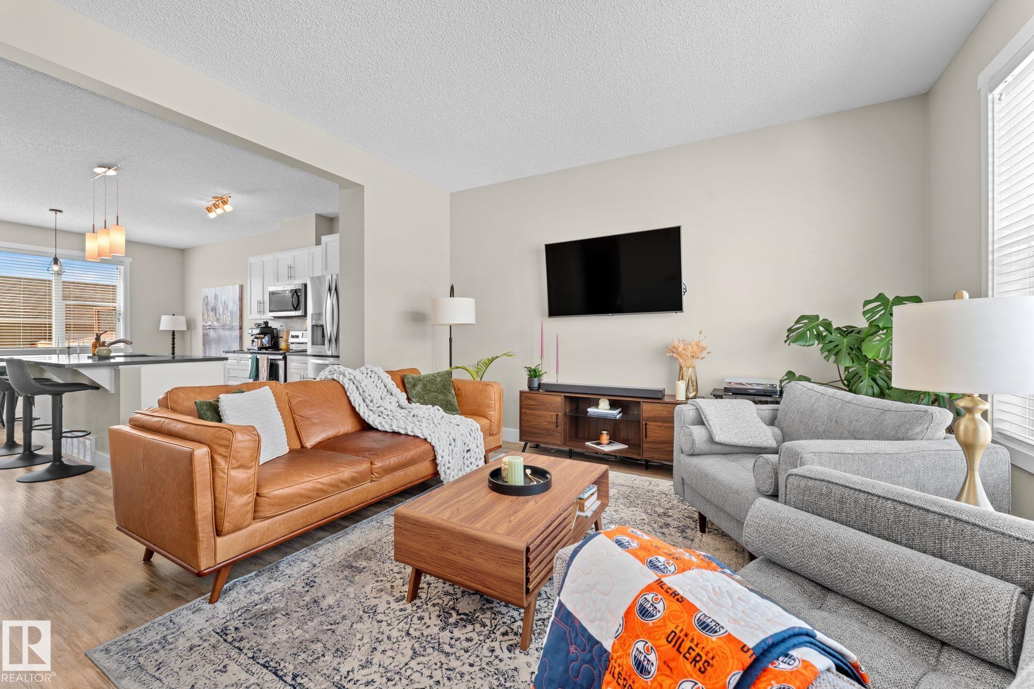 Photo 6 at 1926 24 Street NW, Laurel, Edmonton