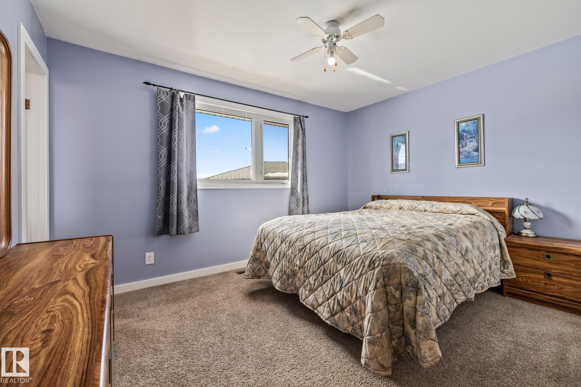 Photo 18 at 11431 149 Avenue NW, Caernarvon, Edmonton