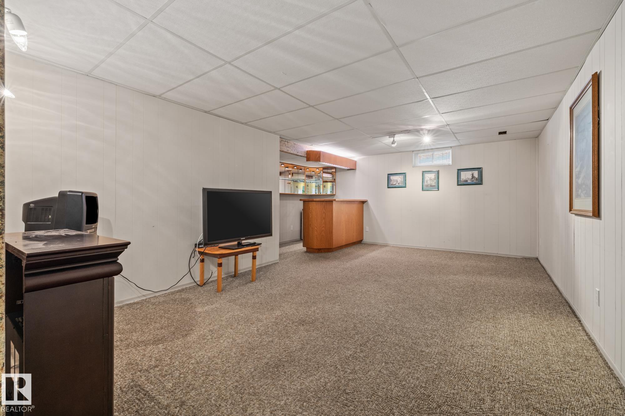 Photo 26 at 11431 149 Avenue NW, Caernarvon, Edmonton