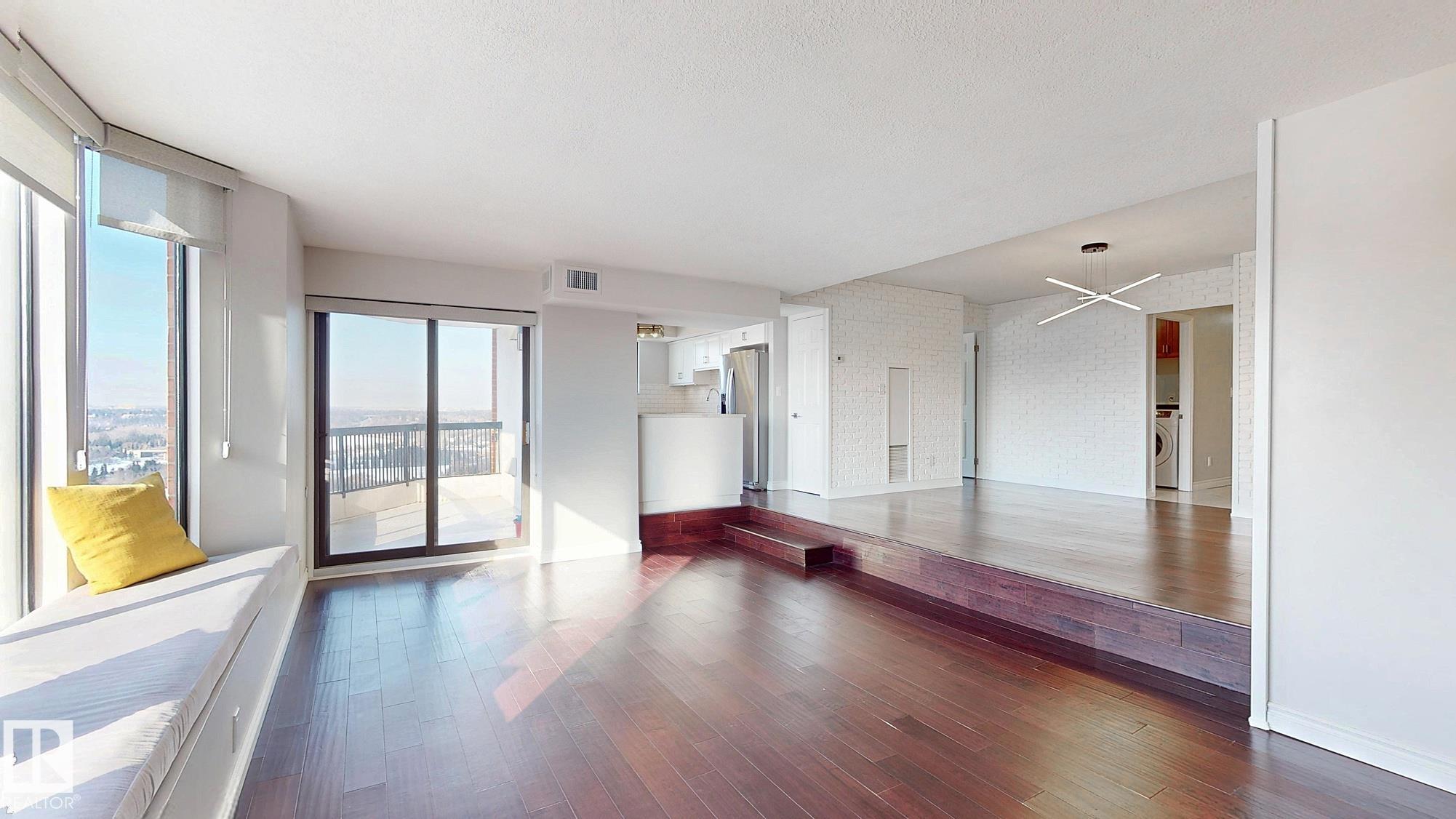 Photo 15 at 1504 - 11503 100 Avenue NW, Wîhkwêntôwin, Edmonton