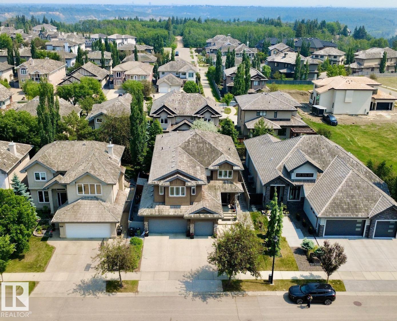 Photo 4 at 1005 Downey Way NW, Donsdale, Edmonton