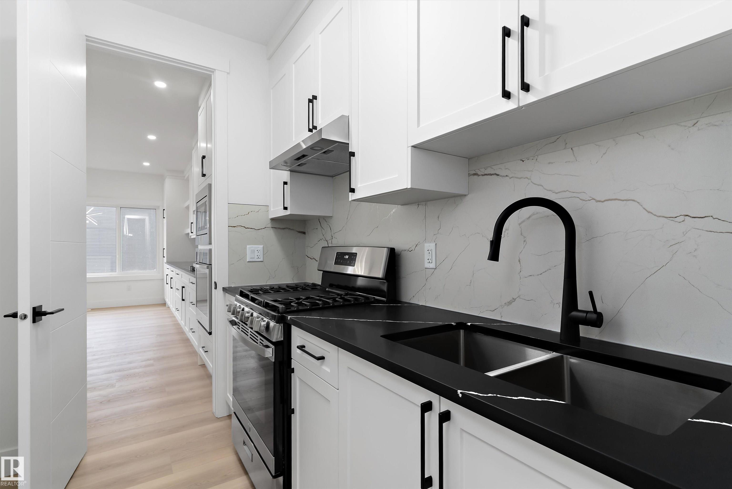 Photo 14 at 804 Elderberry crest NW, Edgemont, Edmonton