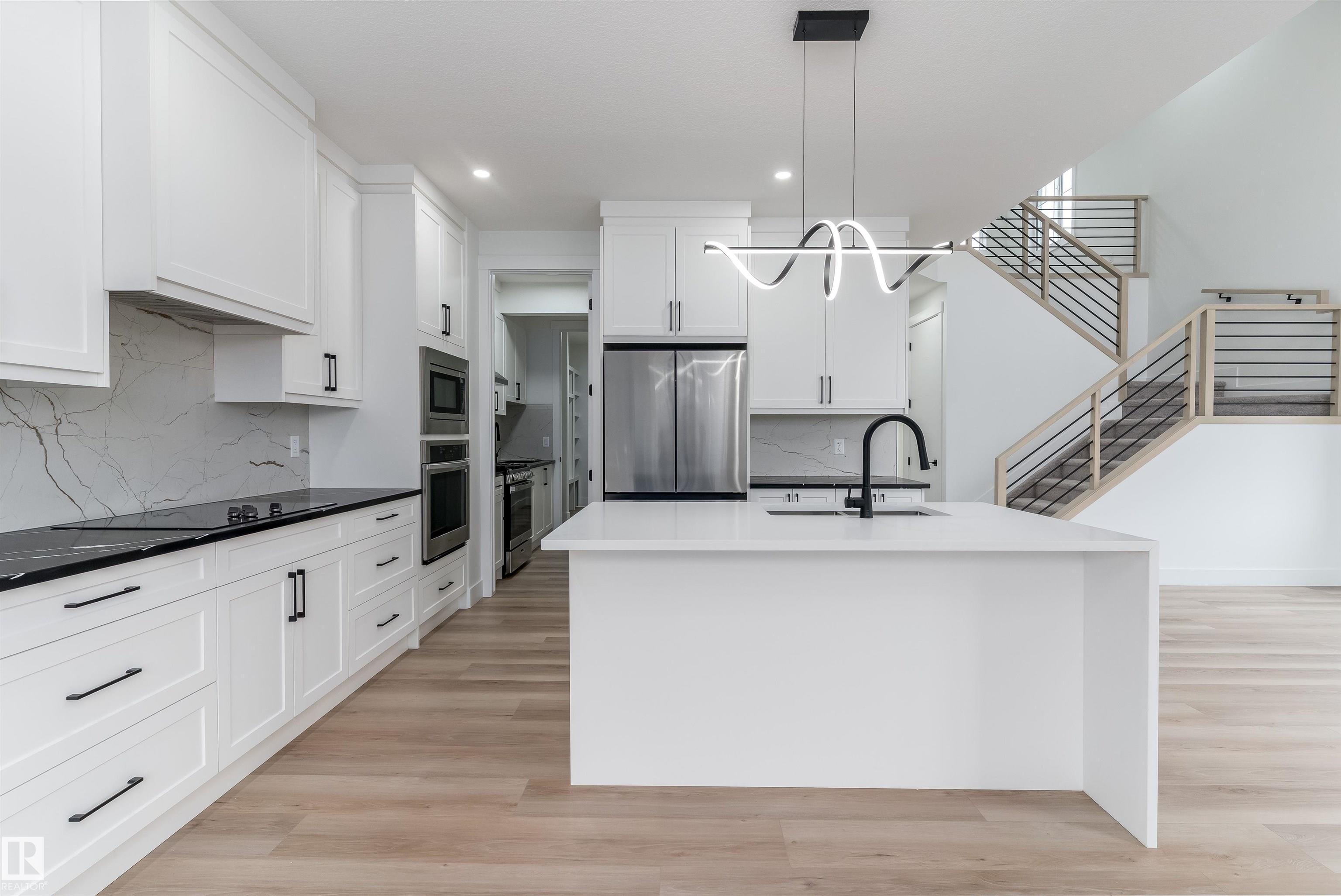 Photo 8 at 804 Elderberry crest NW, Edgemont, Edmonton