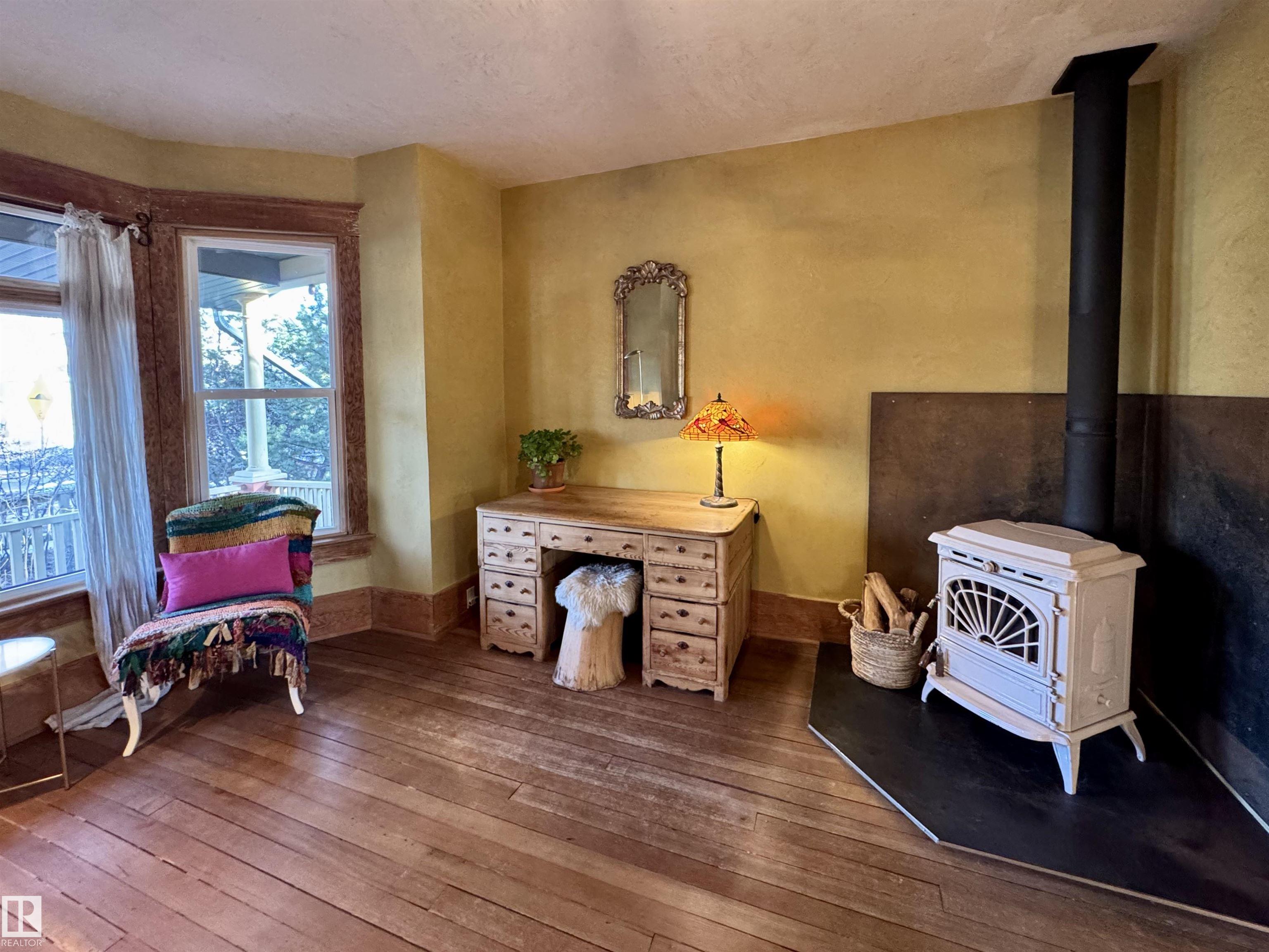 Photo 14 at 7024 105a Street NW, Queen Alexandra, Edmonton