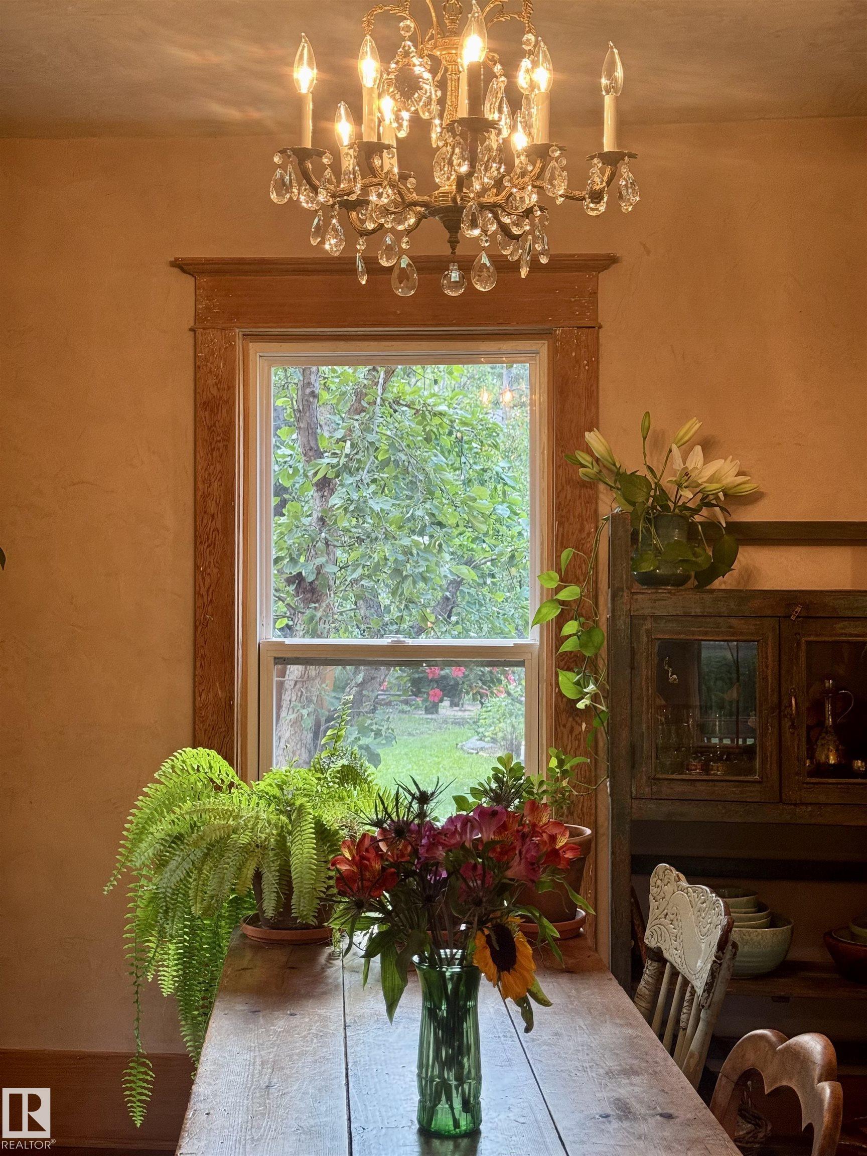 Photo 19 at 7024 105a Street NW, Queen Alexandra, Edmonton