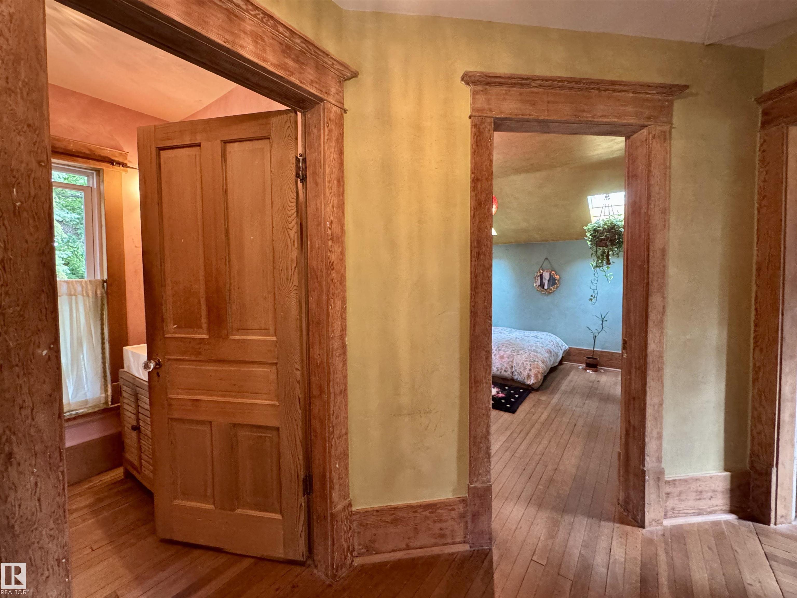 Photo 35 at 7024 105a Street NW, Queen Alexandra, Edmonton