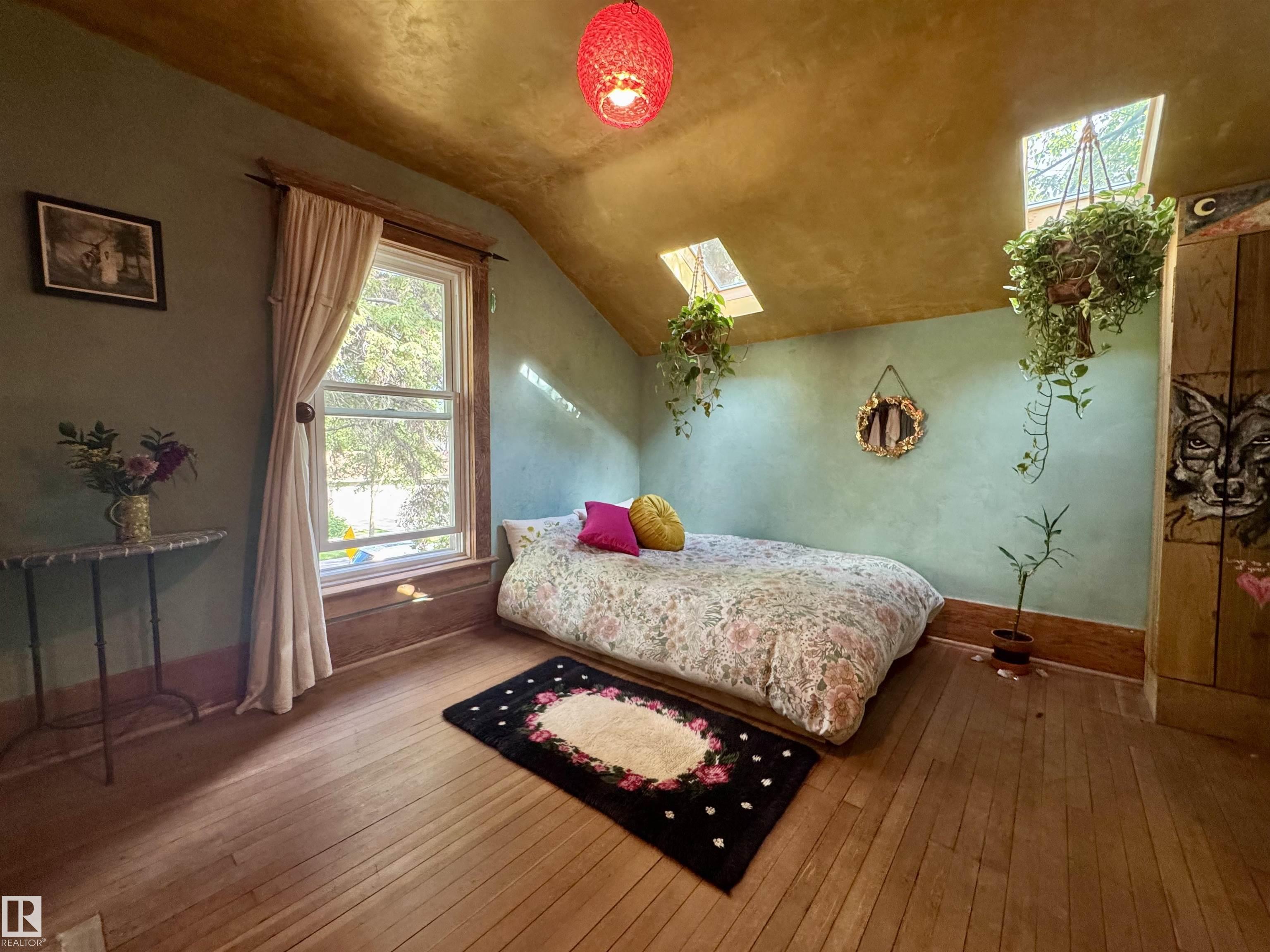 Photo 43 at 7024 105a Street NW, Queen Alexandra, Edmonton