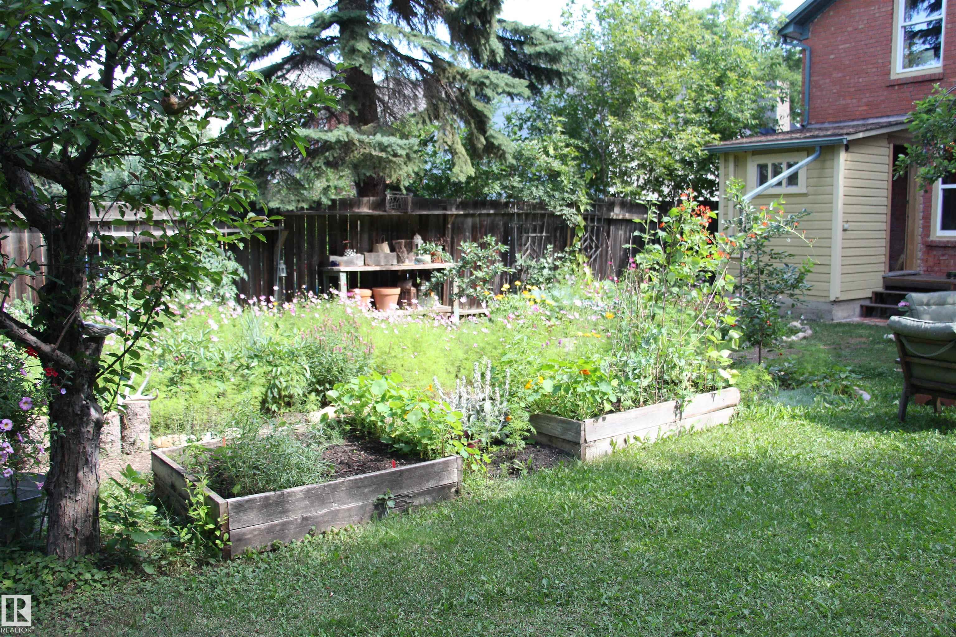 Photo 66 at 7024 105a Street NW, Queen Alexandra, Edmonton