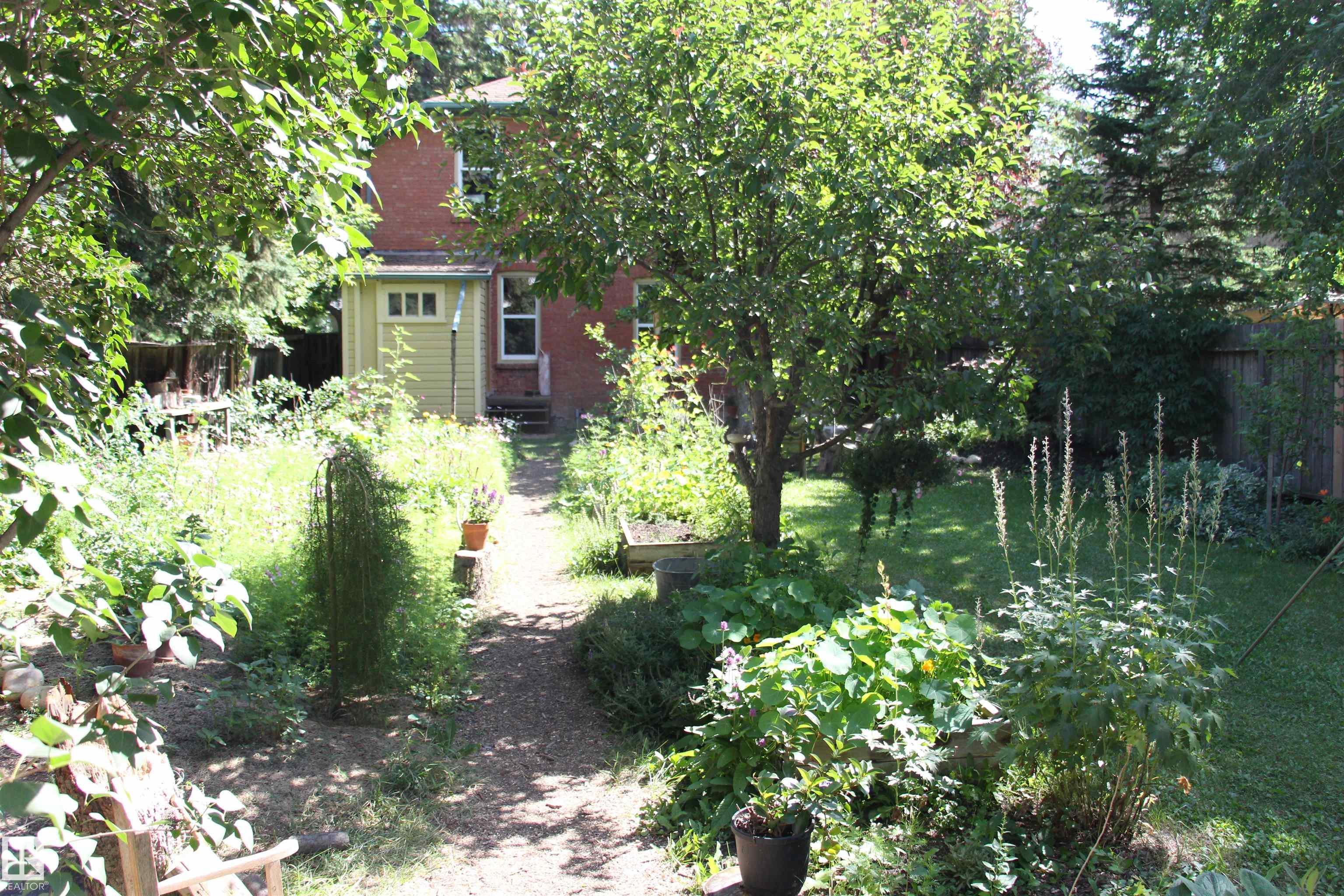 Photo 68 at 7024 105a Street NW, Queen Alexandra, Edmonton