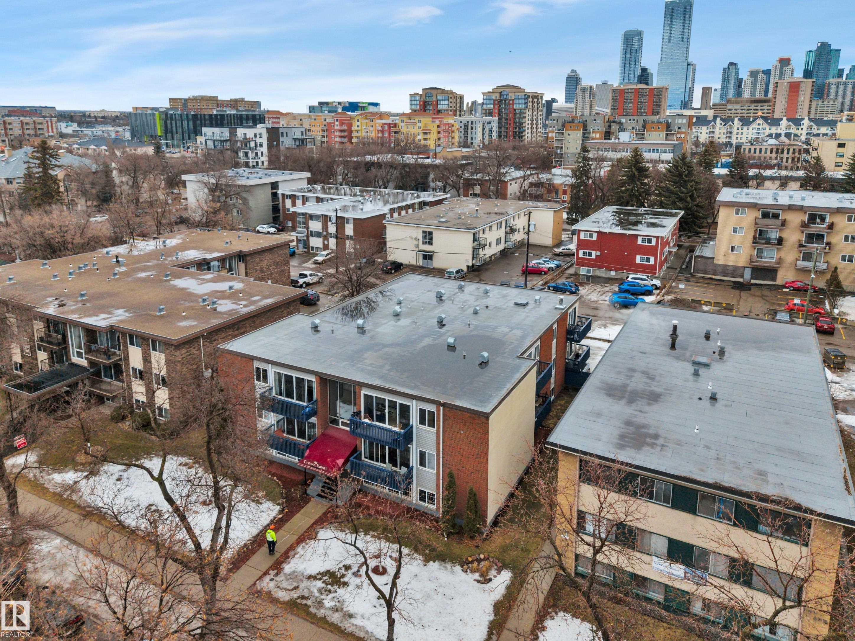 Photo 31 at 203 - 10225 114 Street NW, Wîhkwêntôwin, Edmonton