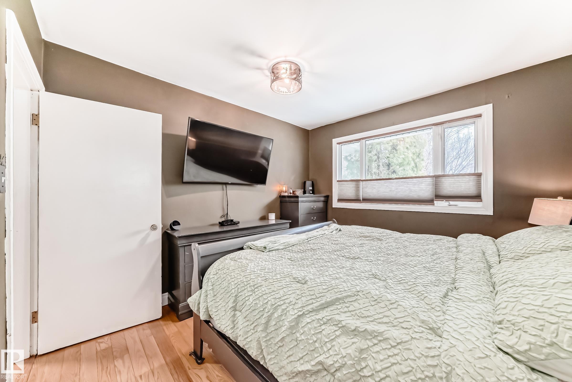 Photo 21 at 3815 115 Avenue NW, Beverly Heights, Edmonton