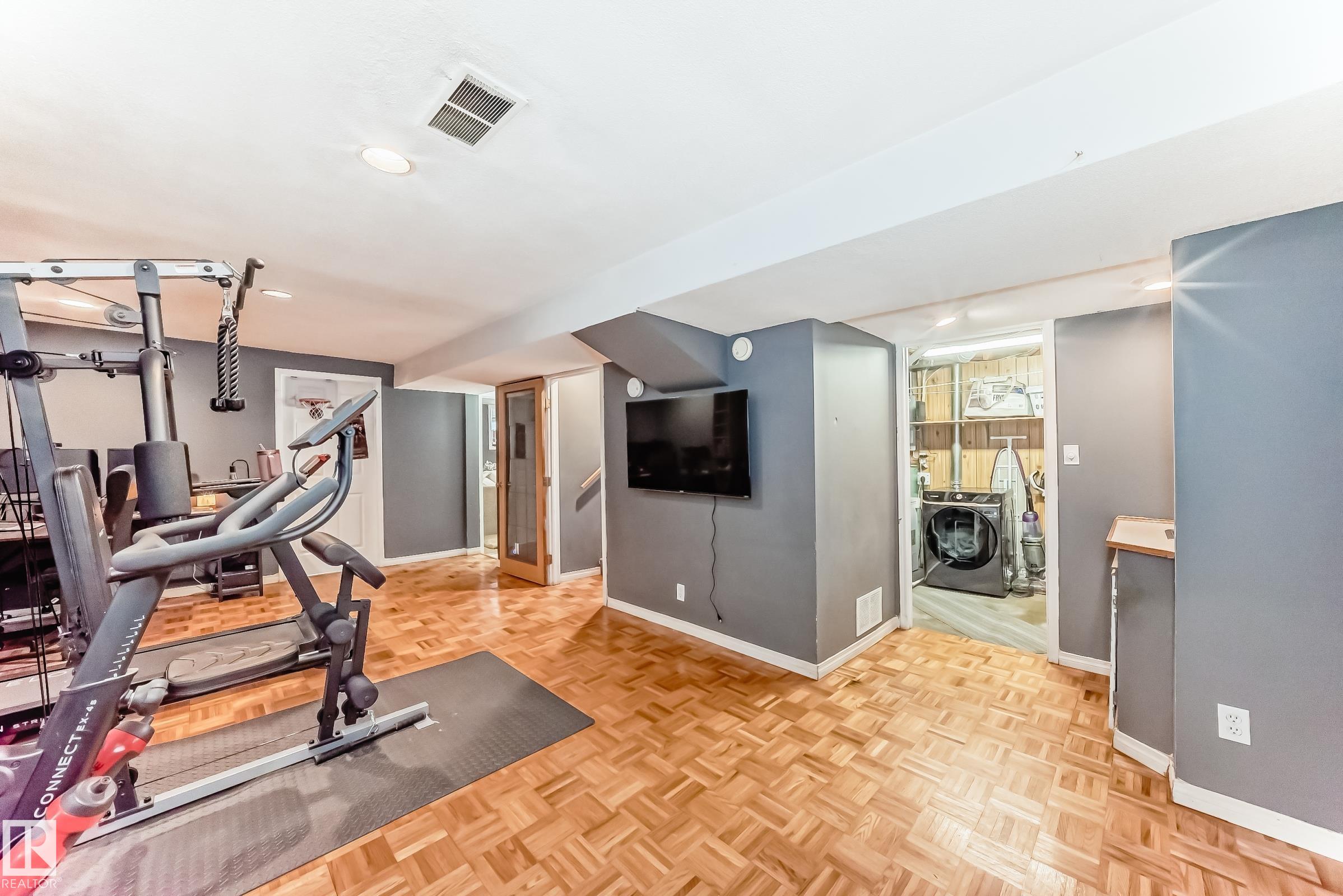 Photo 31 at 3815 115 Avenue NW, Beverly Heights, Edmonton