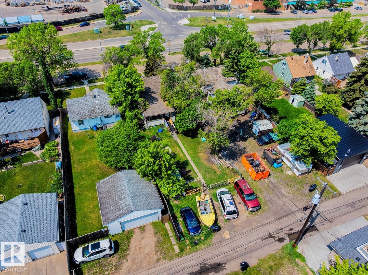 Photo 7 at 12219 107 Street NW, Westwood, Edmonton