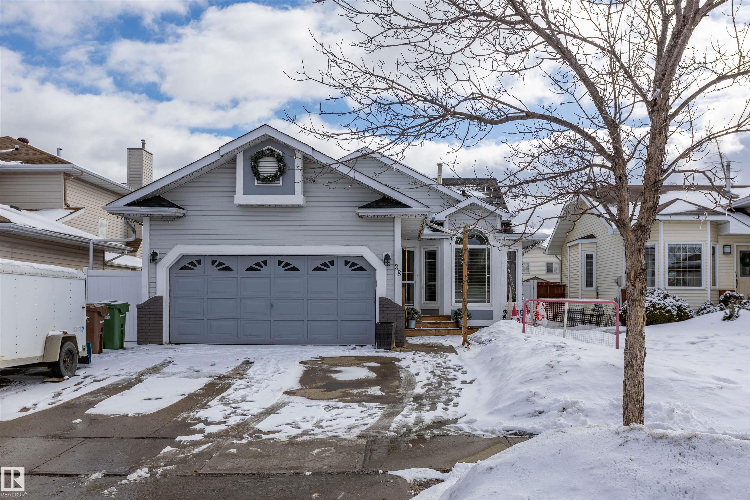 38 Desmarais Crescent, Deer Ridge, St. Albert