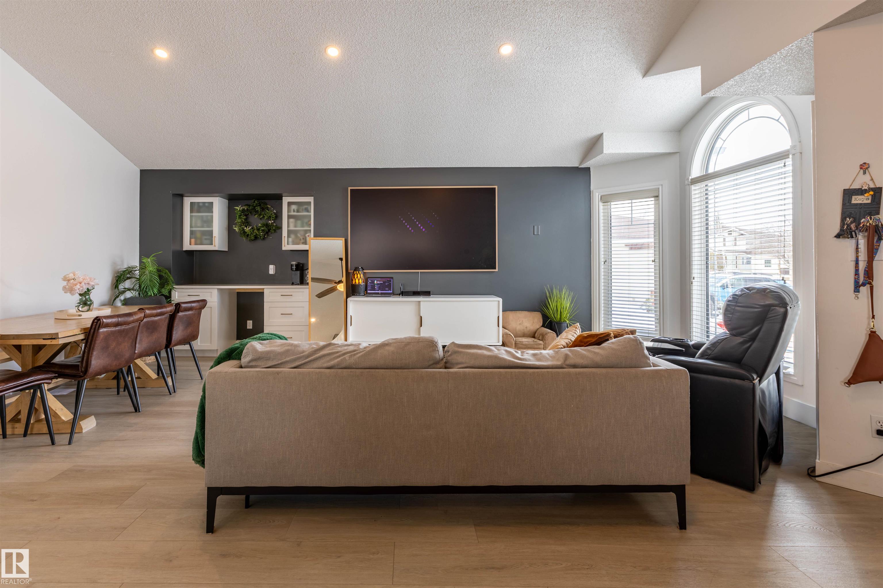 Photo 12 at 38 Desmarais Crescent, Deer Ridge, St. Albert