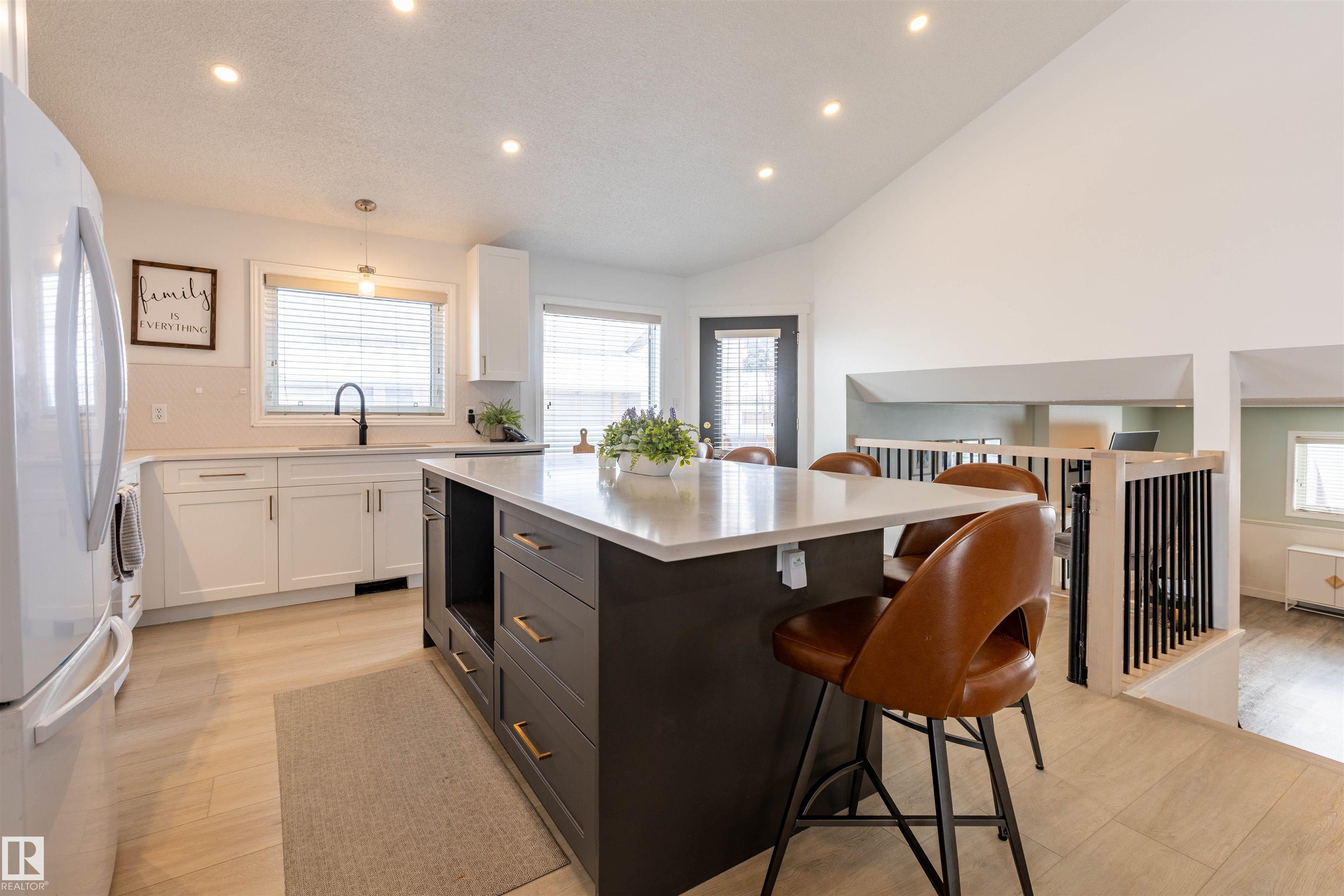 Photo 15 at 38 Desmarais Crescent, Deer Ridge, St. Albert