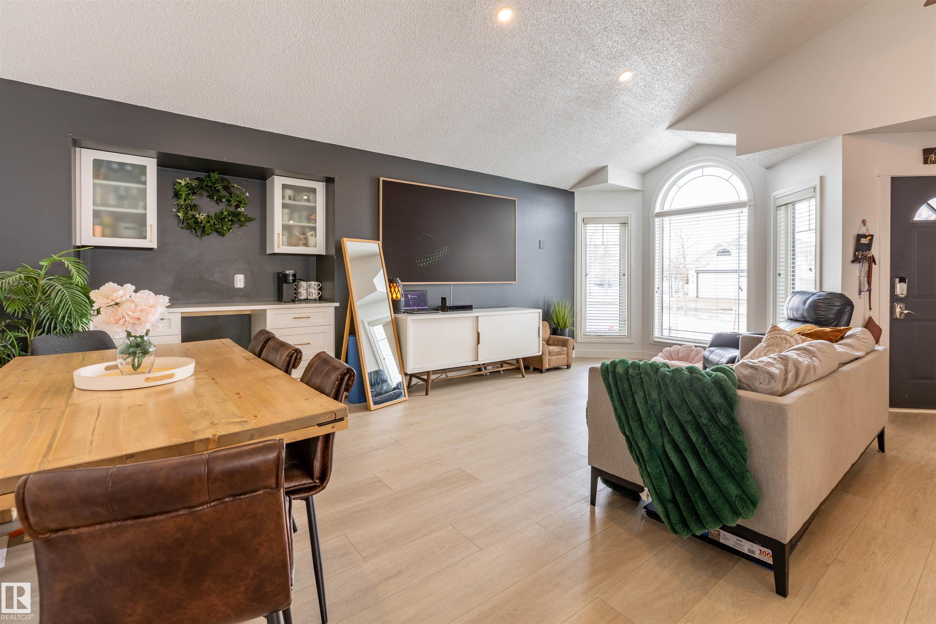 Photo 8 at 38 Desmarais Crescent, Deer Ridge, St. Albert