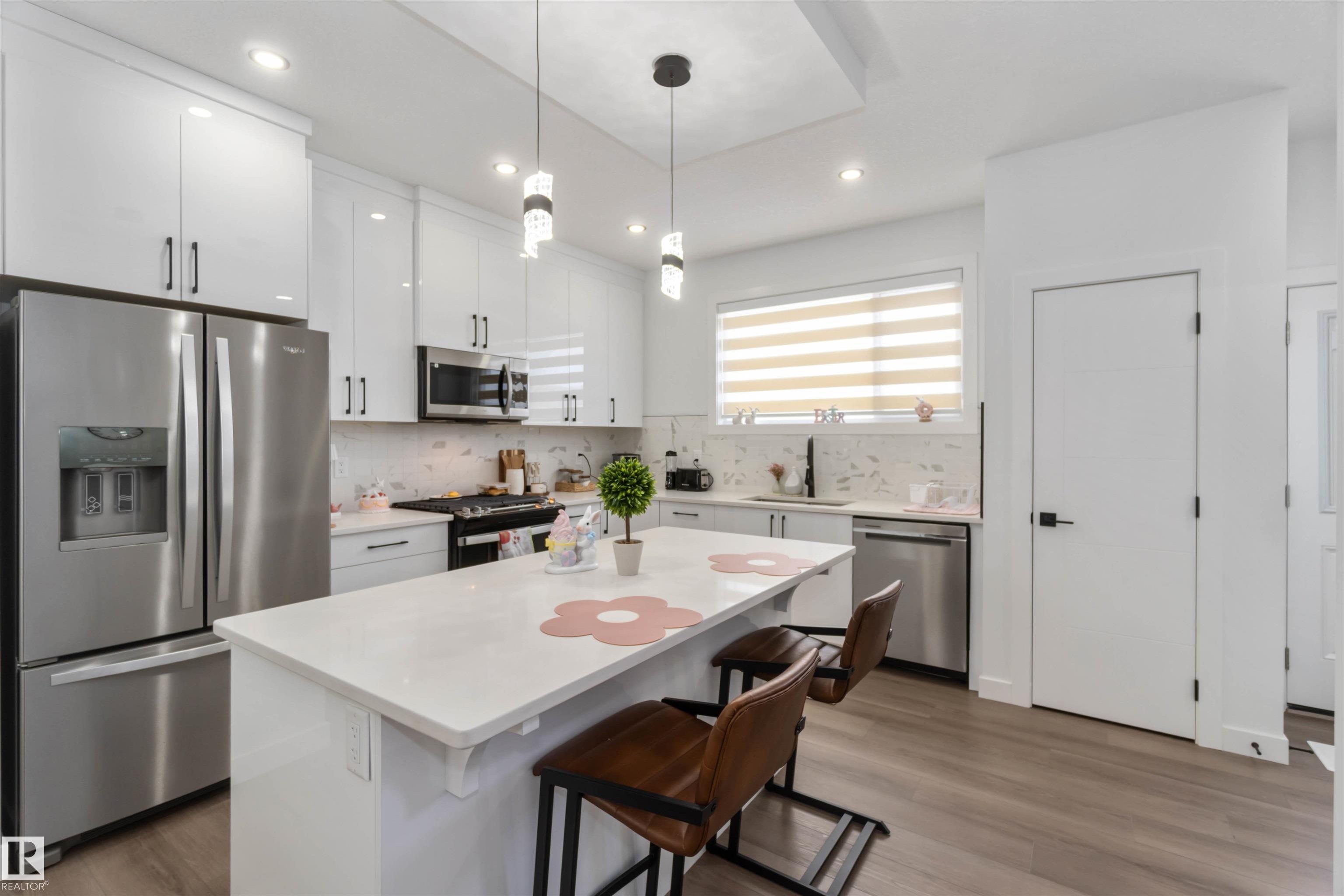 Photo 14 at 124 28 Street SW, Alces, Edmonton