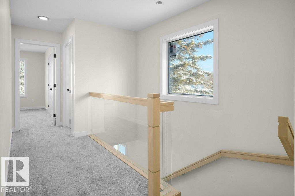 Photo 14 at 10663 61 Avenue NW, Pleasantview, Edmonton