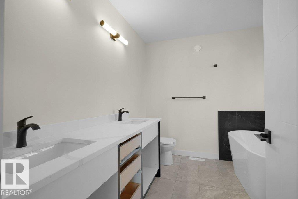 Photo 27 at 10663 61 Avenue NW, Pleasantview, Edmonton