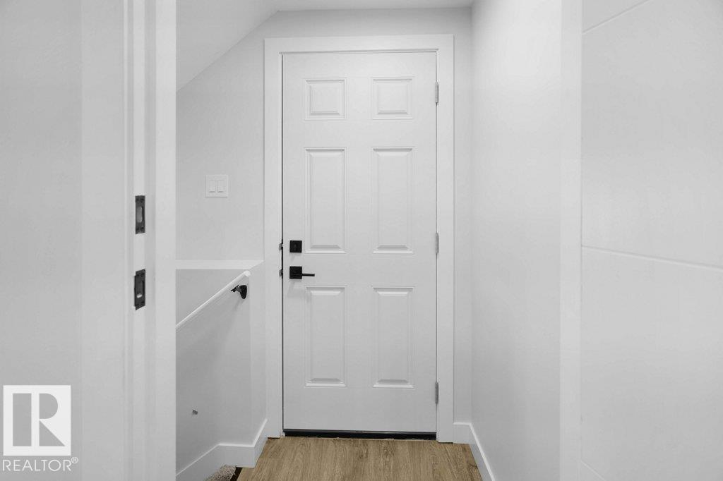 Photo 8 at 10663 61 Avenue NW, Pleasantview, Edmonton