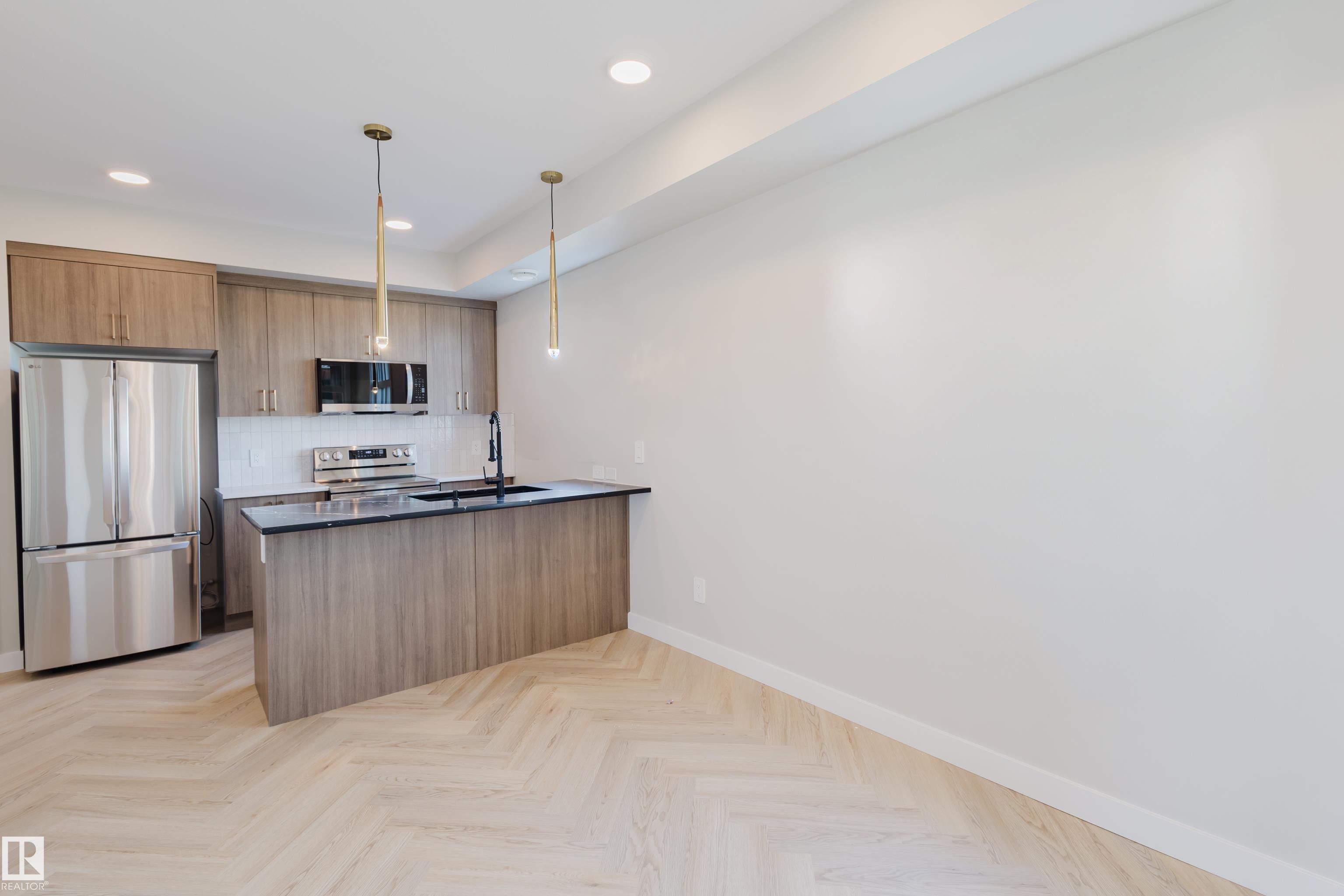 Photo 15 at 42 - 16231 19 Avenue SW, Glenridding Ravine, Edmonton