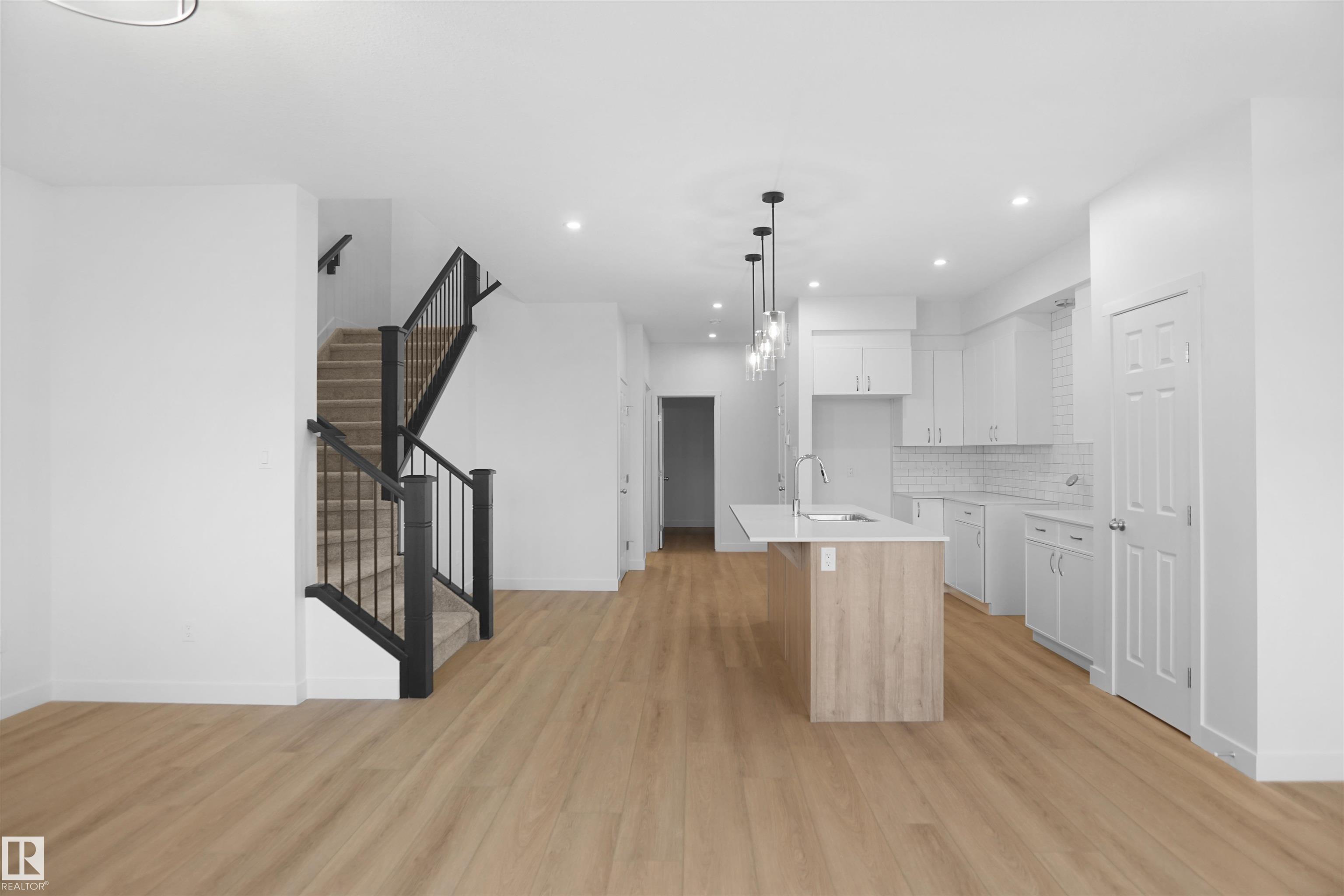 19446 22a Avenue NW, River's Edge, Edmonton