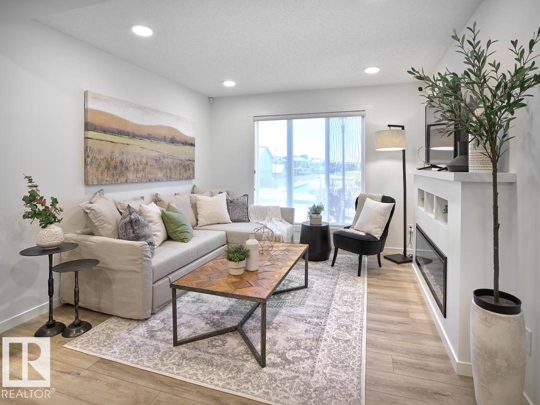 18738 18 Avenue NW, River's Edge, Edmonton